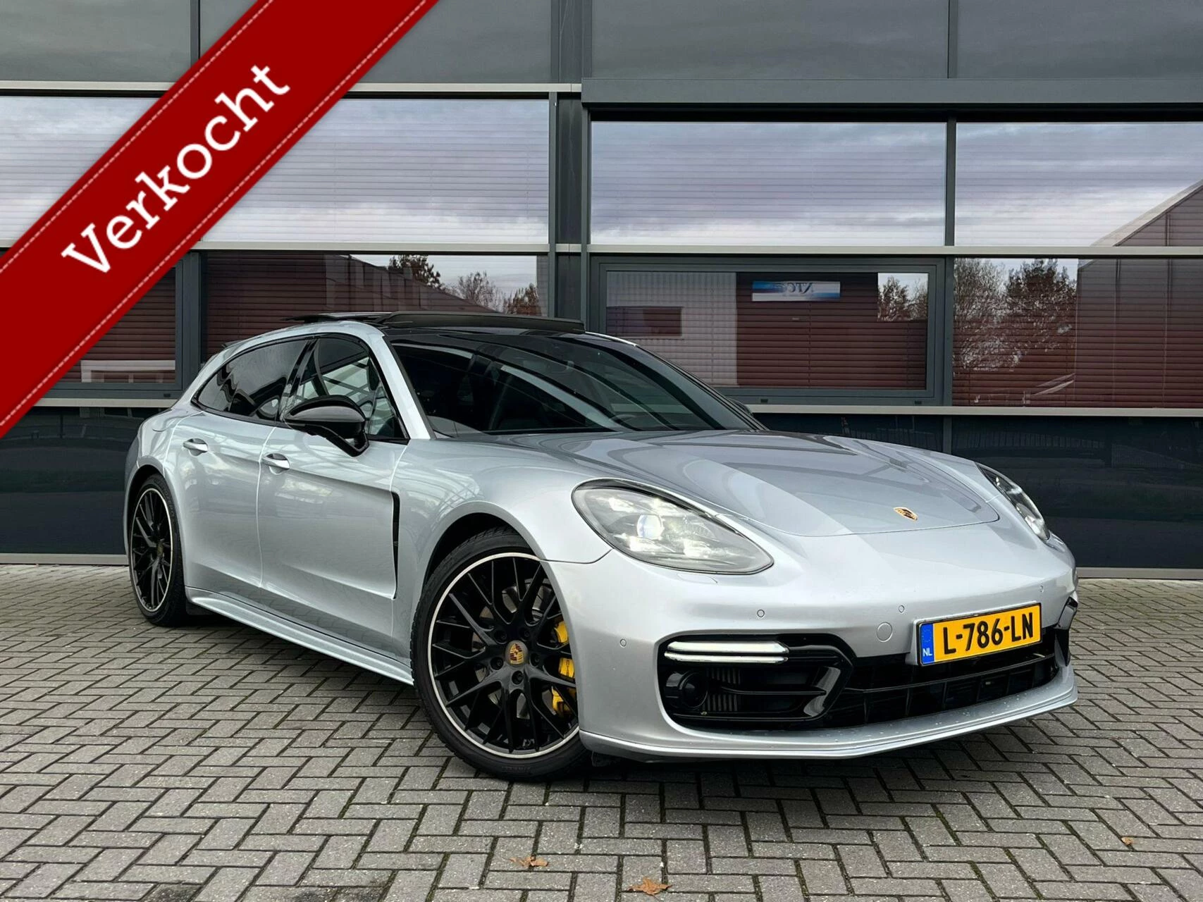 Hoofdafbeelding Porsche Panamera