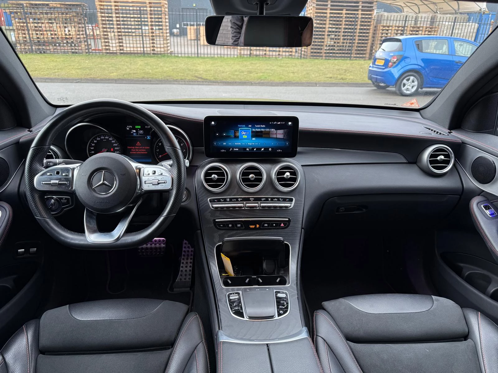 Hoofdafbeelding Mercedes-Benz GLC