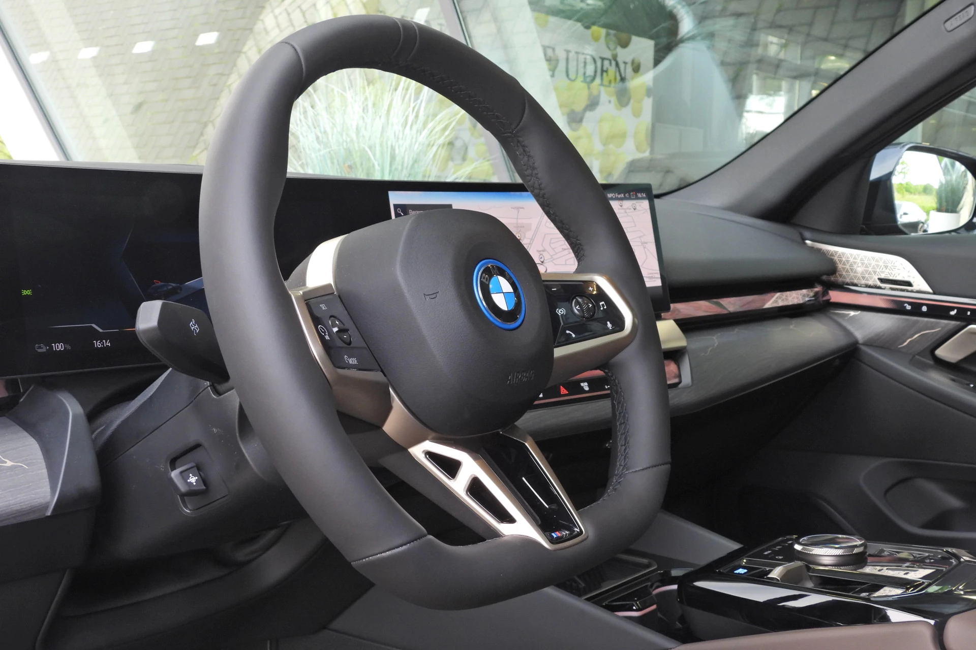 Hoofdafbeelding BMW i5