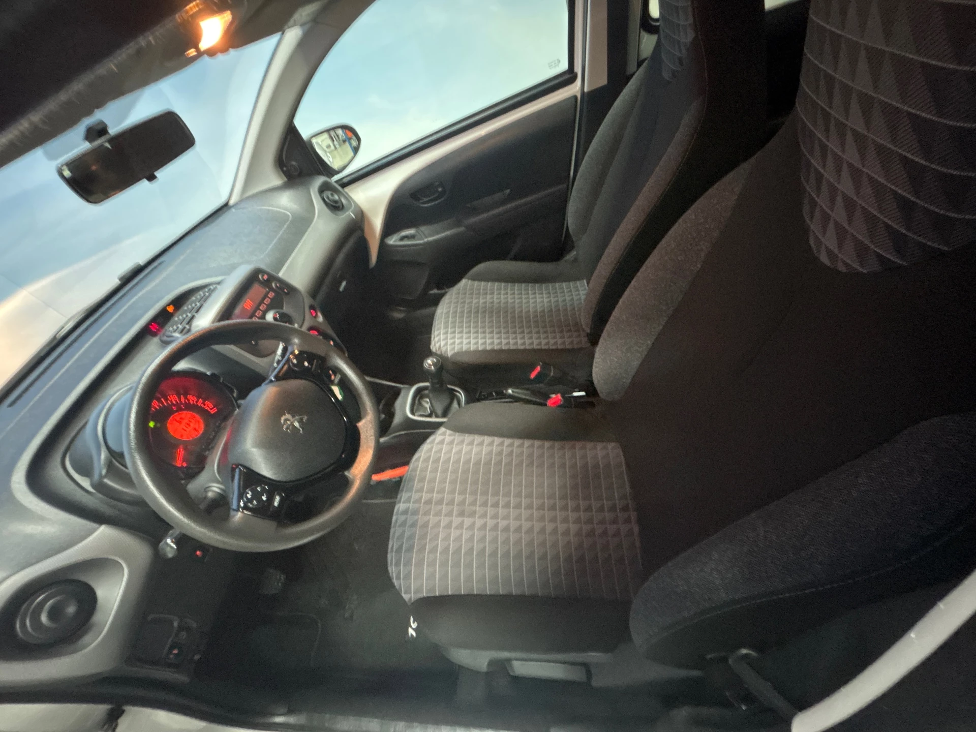 Hoofdafbeelding Peugeot 108