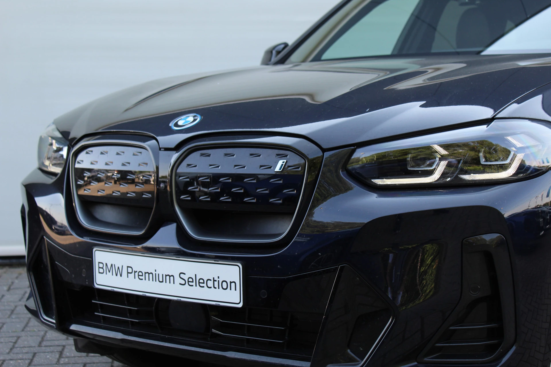 Hoofdafbeelding BMW iX3