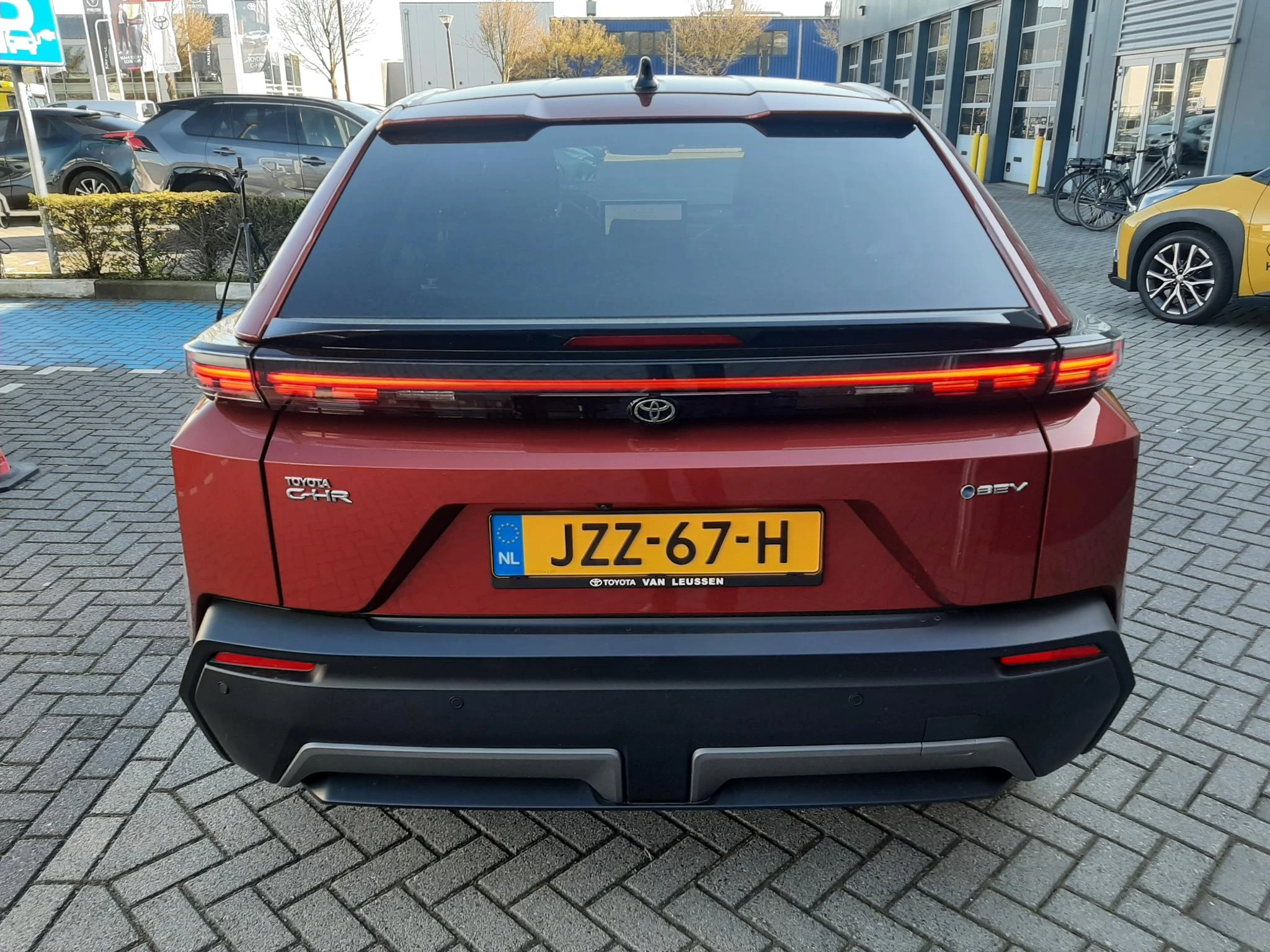 Hoofdafbeelding Toyota C-HR+