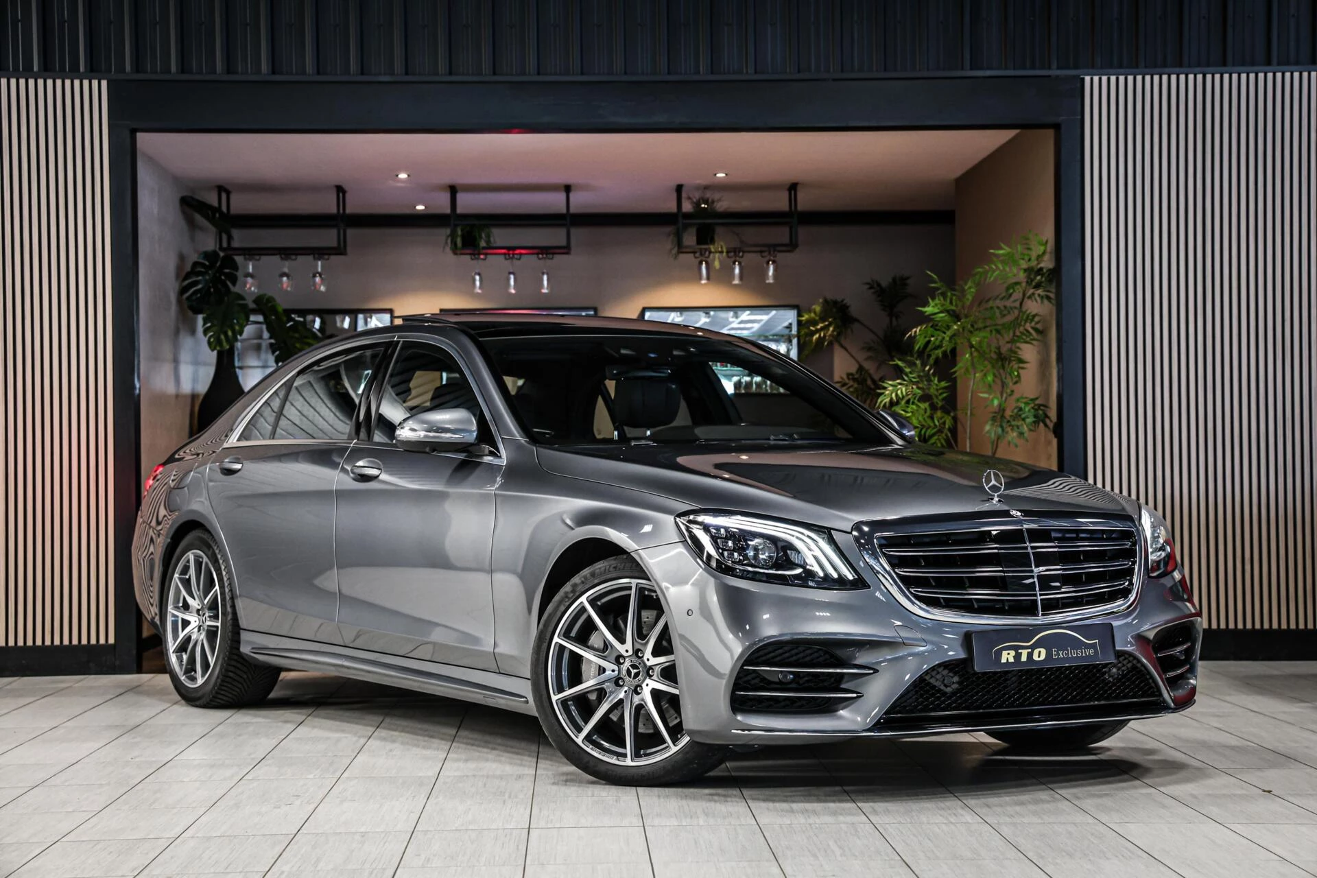 Hoofdafbeelding Mercedes-Benz S-Klasse