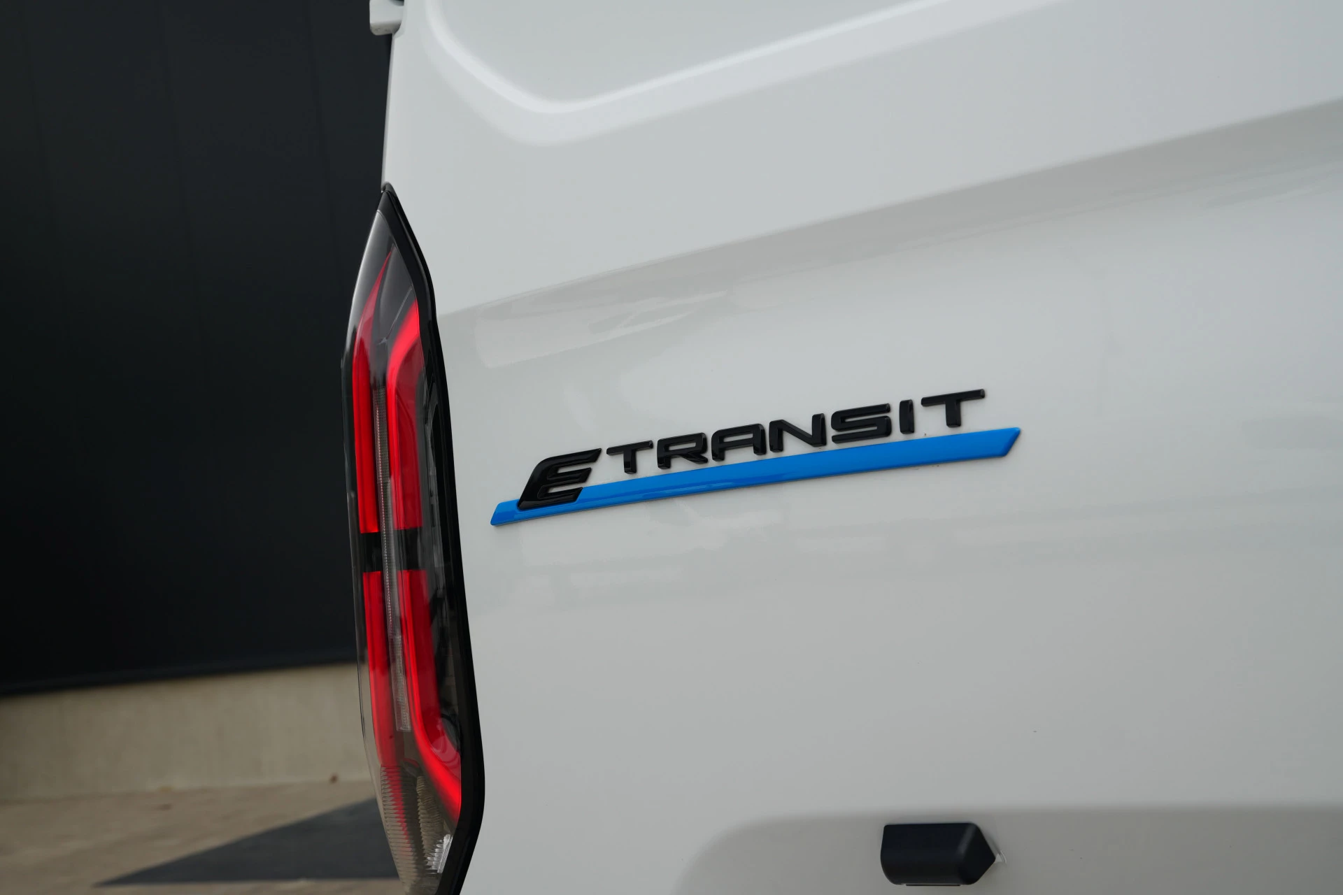 Hoofdafbeelding Ford E-Transit Custom