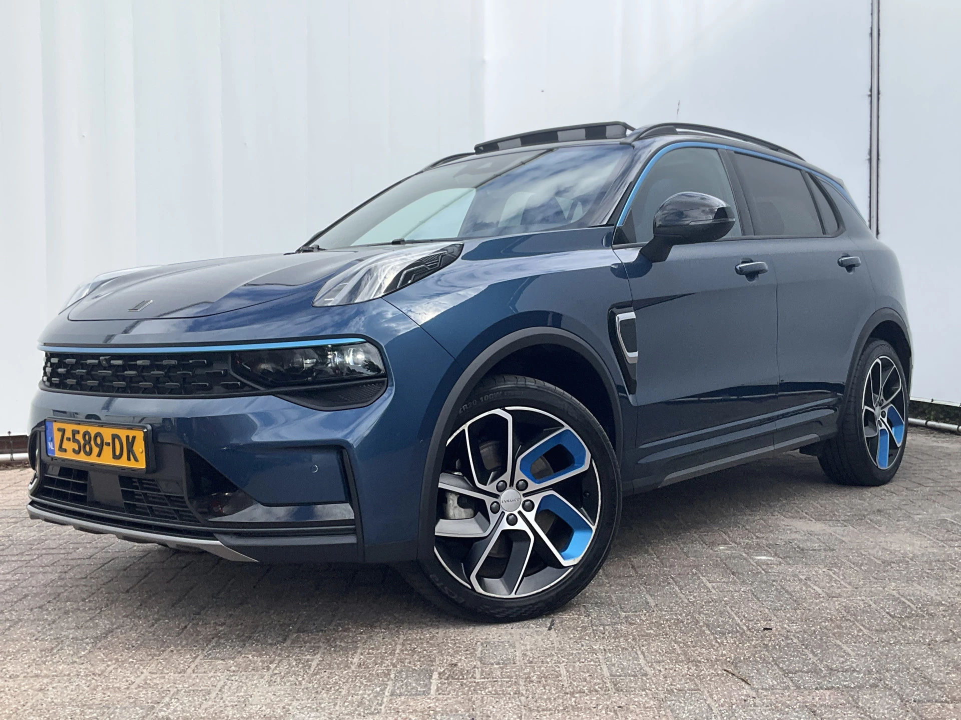 Hoofdafbeelding Lynk & Co 01