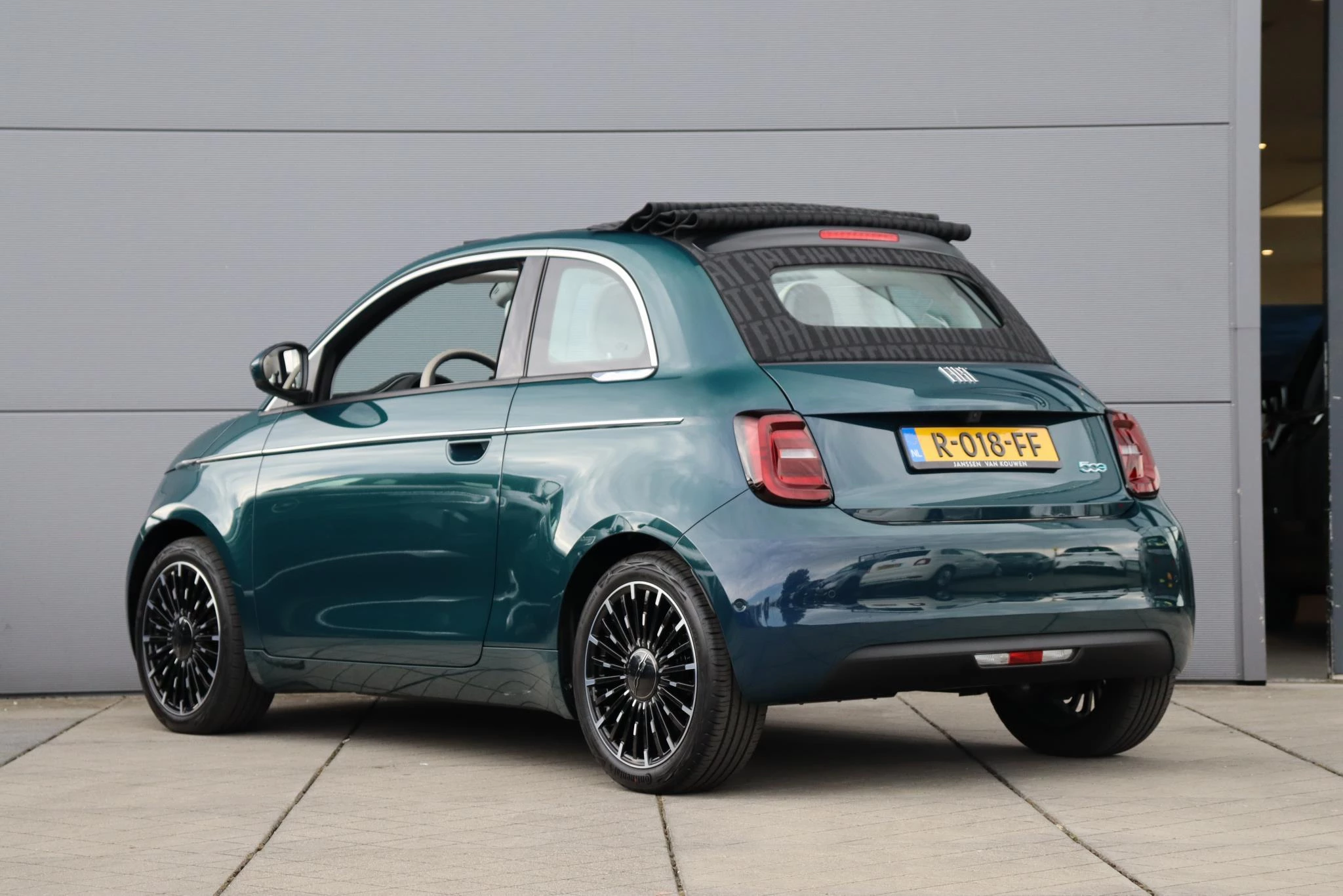 Hoofdafbeelding Fiat 500C