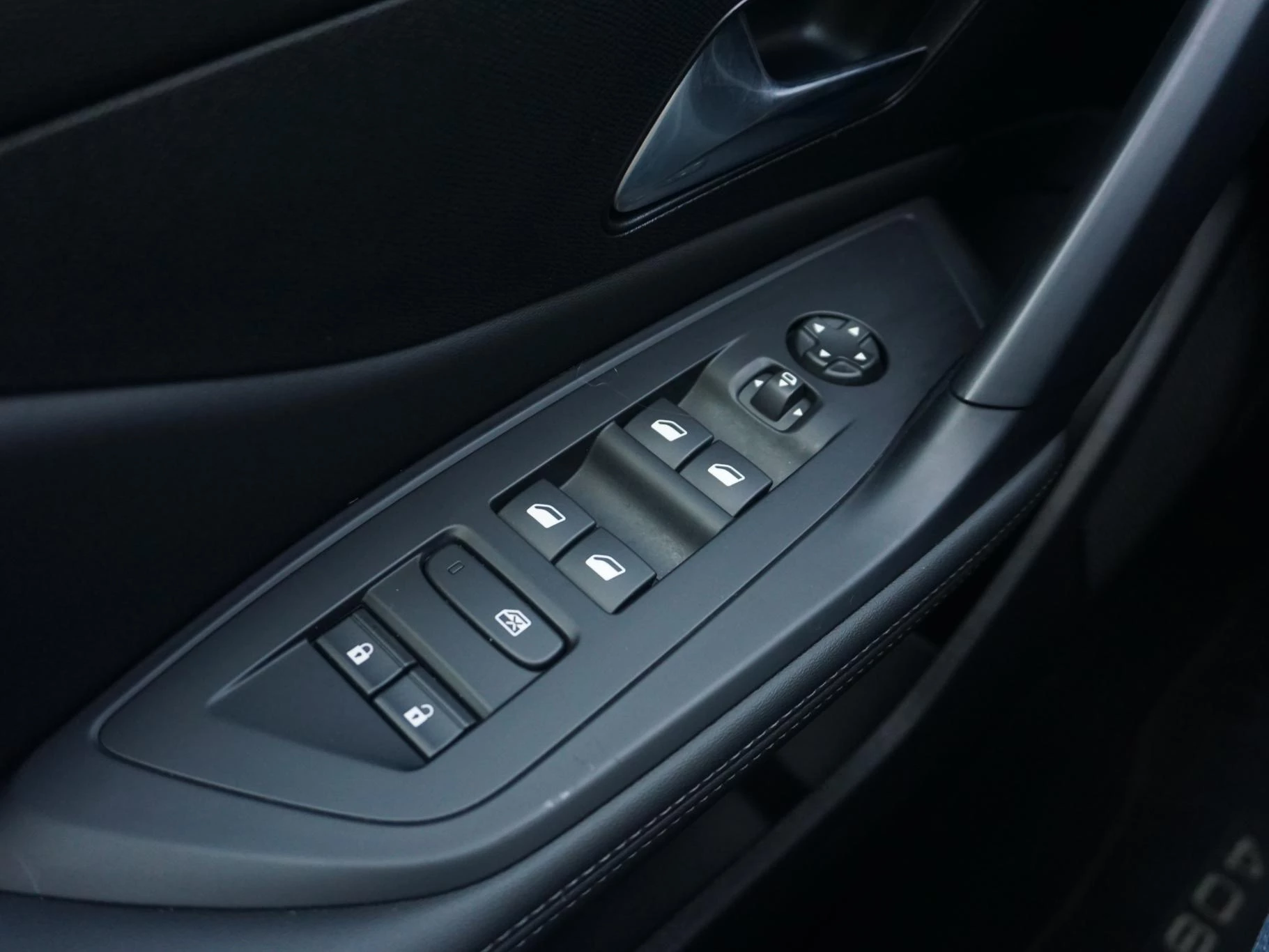 Hoofdafbeelding Peugeot 408