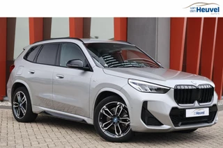 BMW X1 xDrive25e | M-Sport | 19 Inch | Leder | Camera | Stoelverwarming | Navigatie