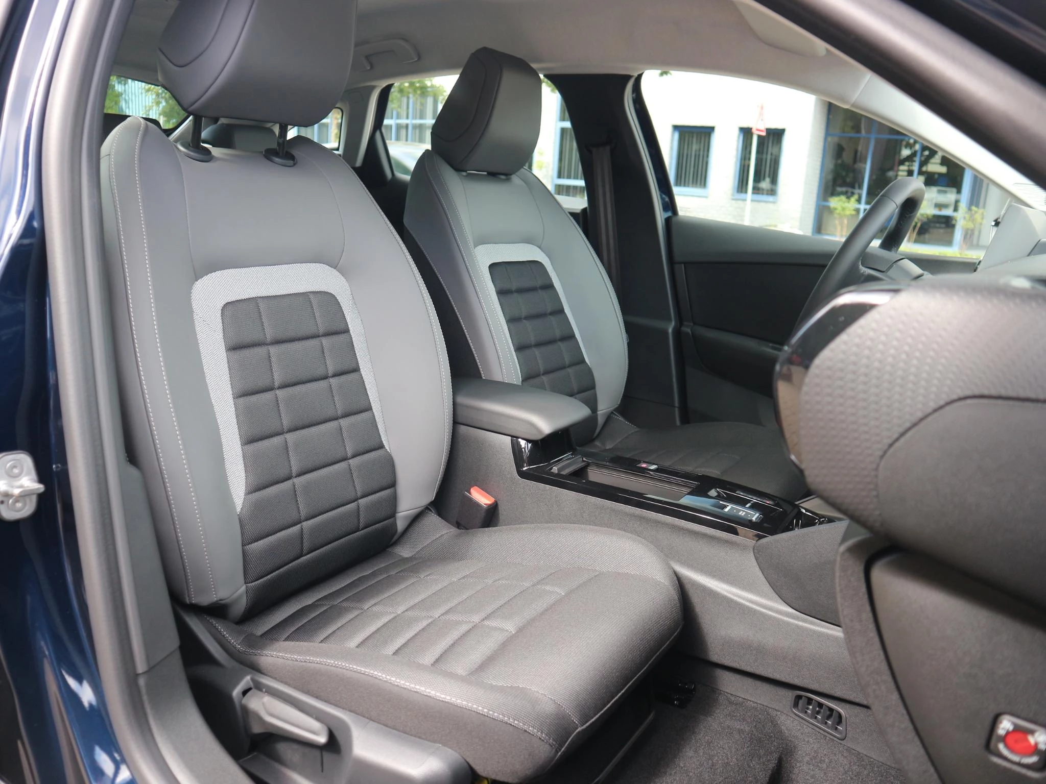 Hoofdafbeelding Citroën ë-C4