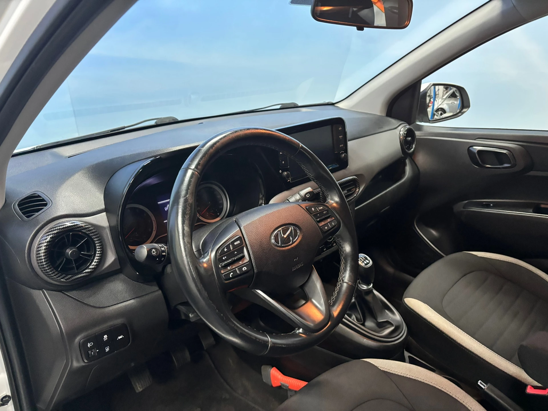 Hoofdafbeelding Hyundai i10