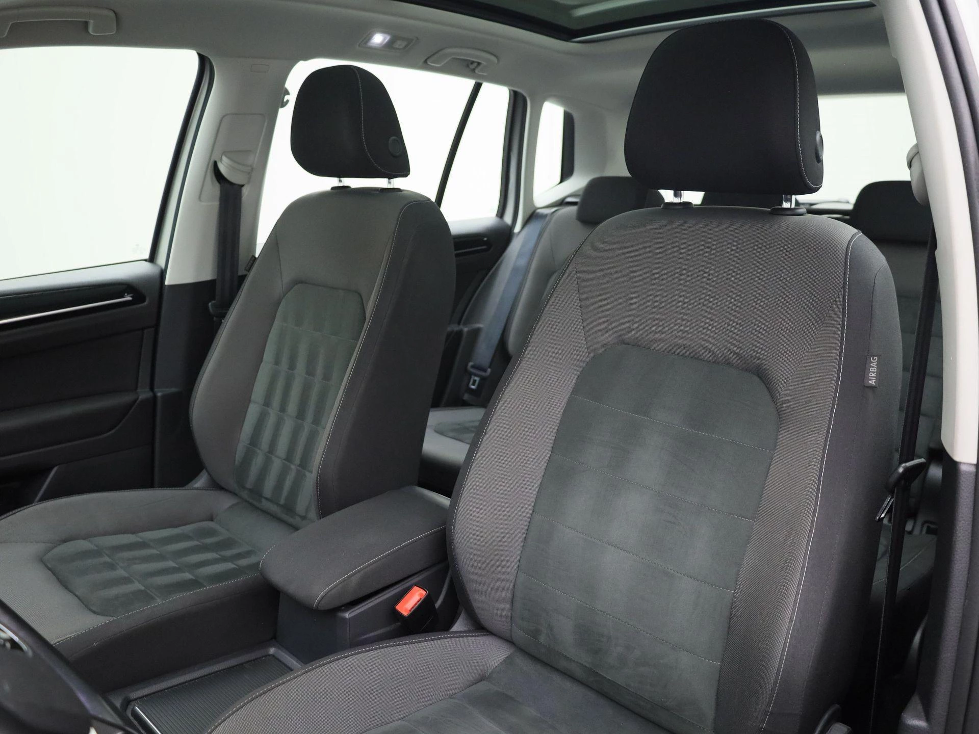 Hoofdafbeelding Volkswagen Golf Sportsvan