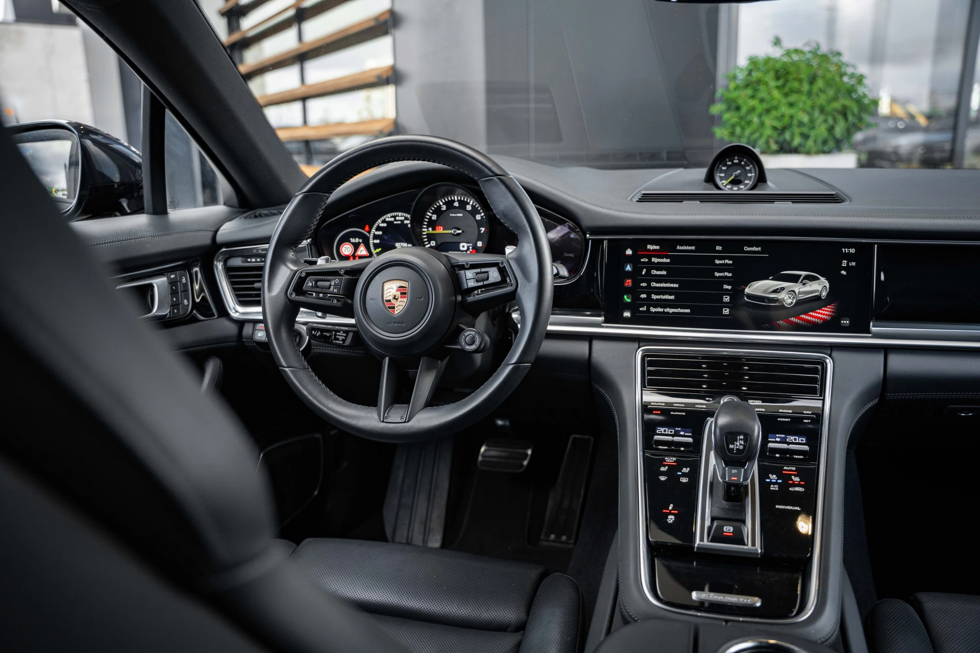 Hoofdafbeelding Porsche Panamera