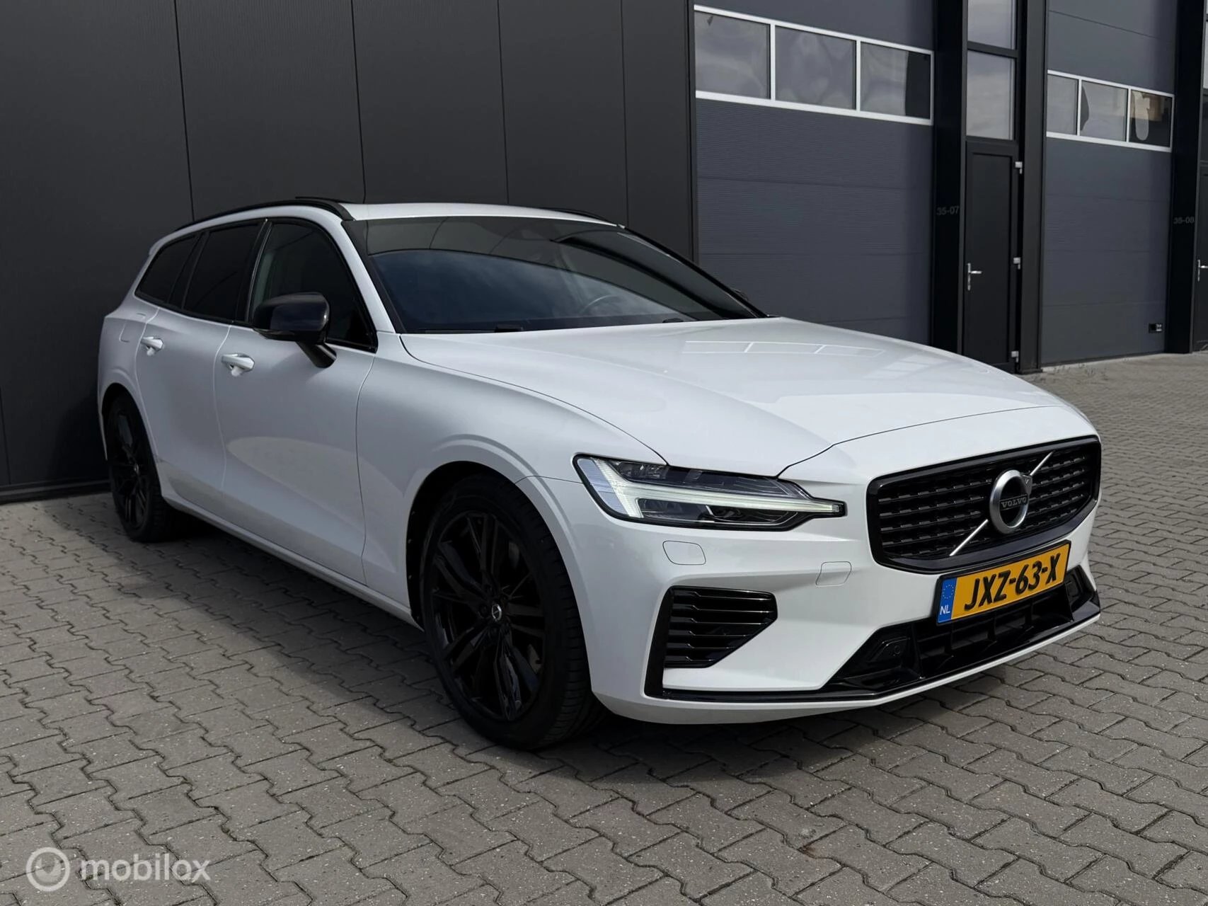Hoofdafbeelding Volvo V60