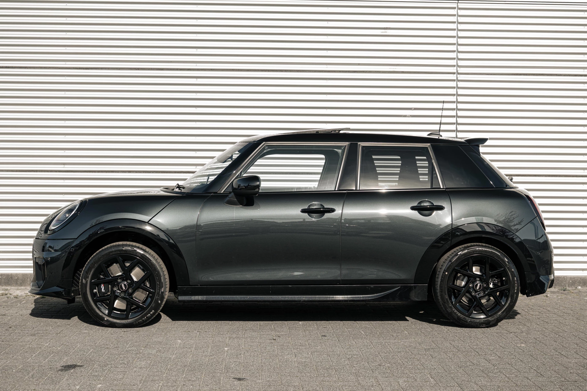 Hoofdafbeelding MINI 5-deurs