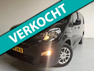 Peugeot Partner BENZINE! L2H1 1.2 PureTech 110PK Premium Long, Airco, CruiseControl, Kleur Zwart, Trekhaak, RIJKLAARPRIJS!