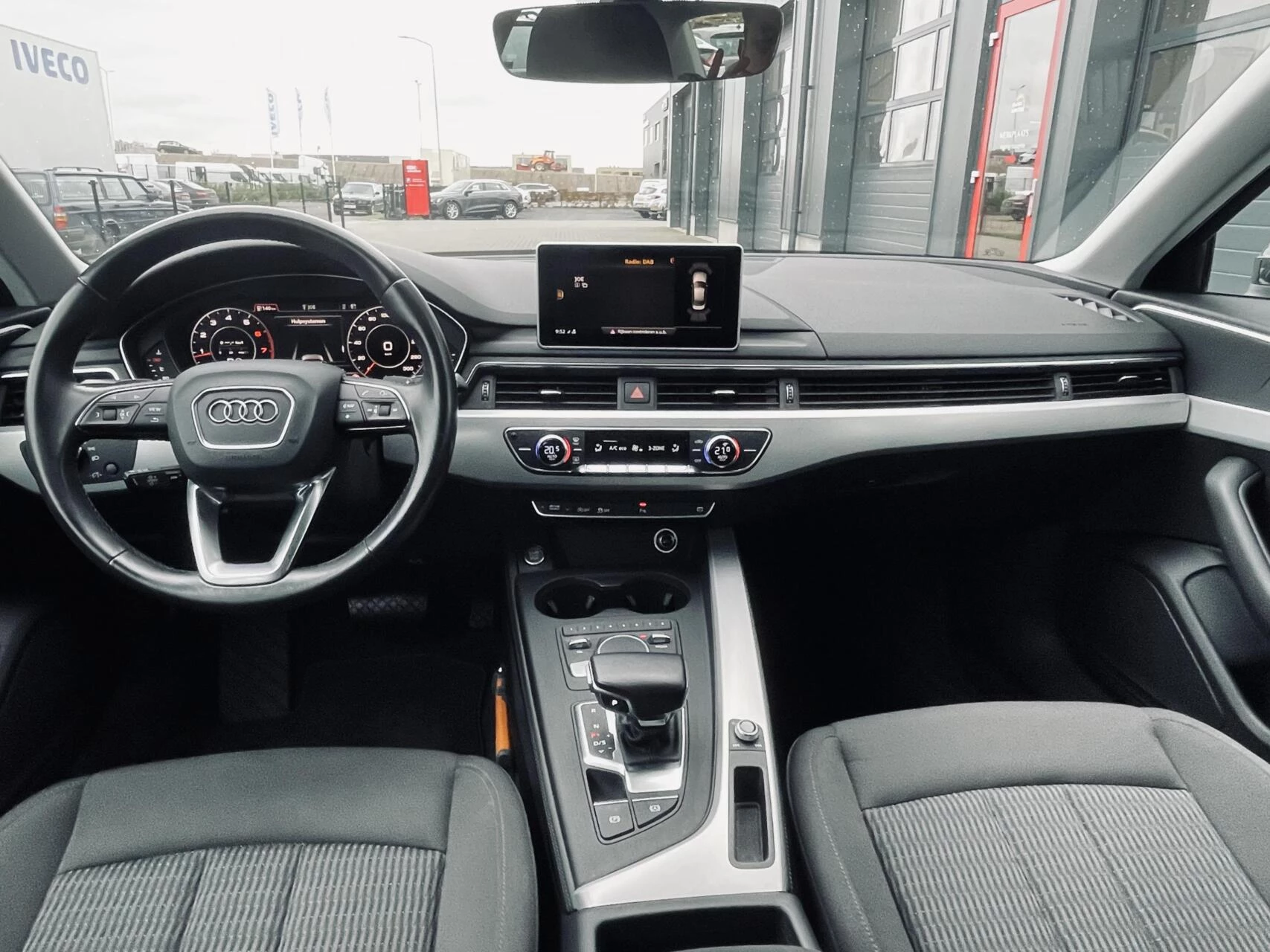 Hoofdafbeelding Audi A4