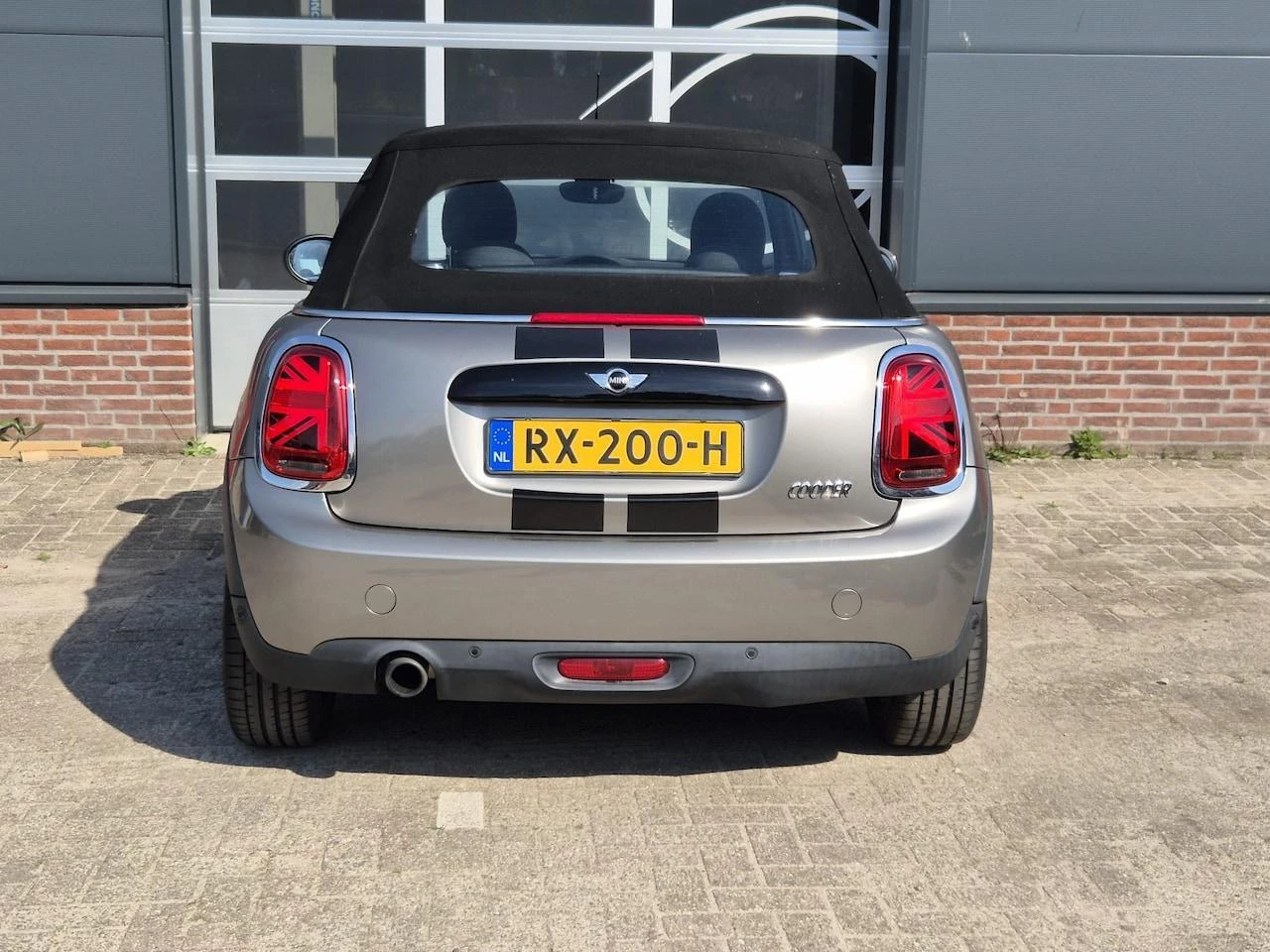 Hoofdafbeelding MINI Cooper Cabrio