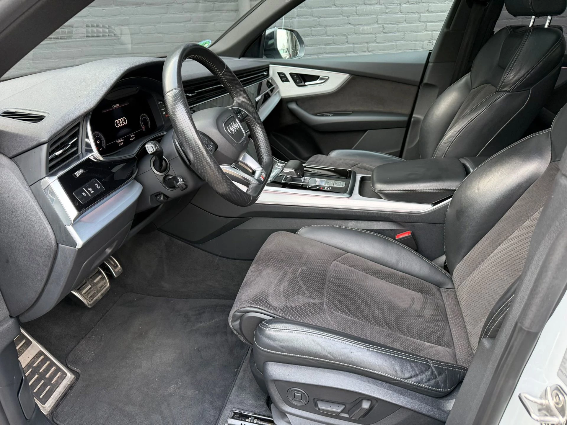 Hoofdafbeelding Audi Q8