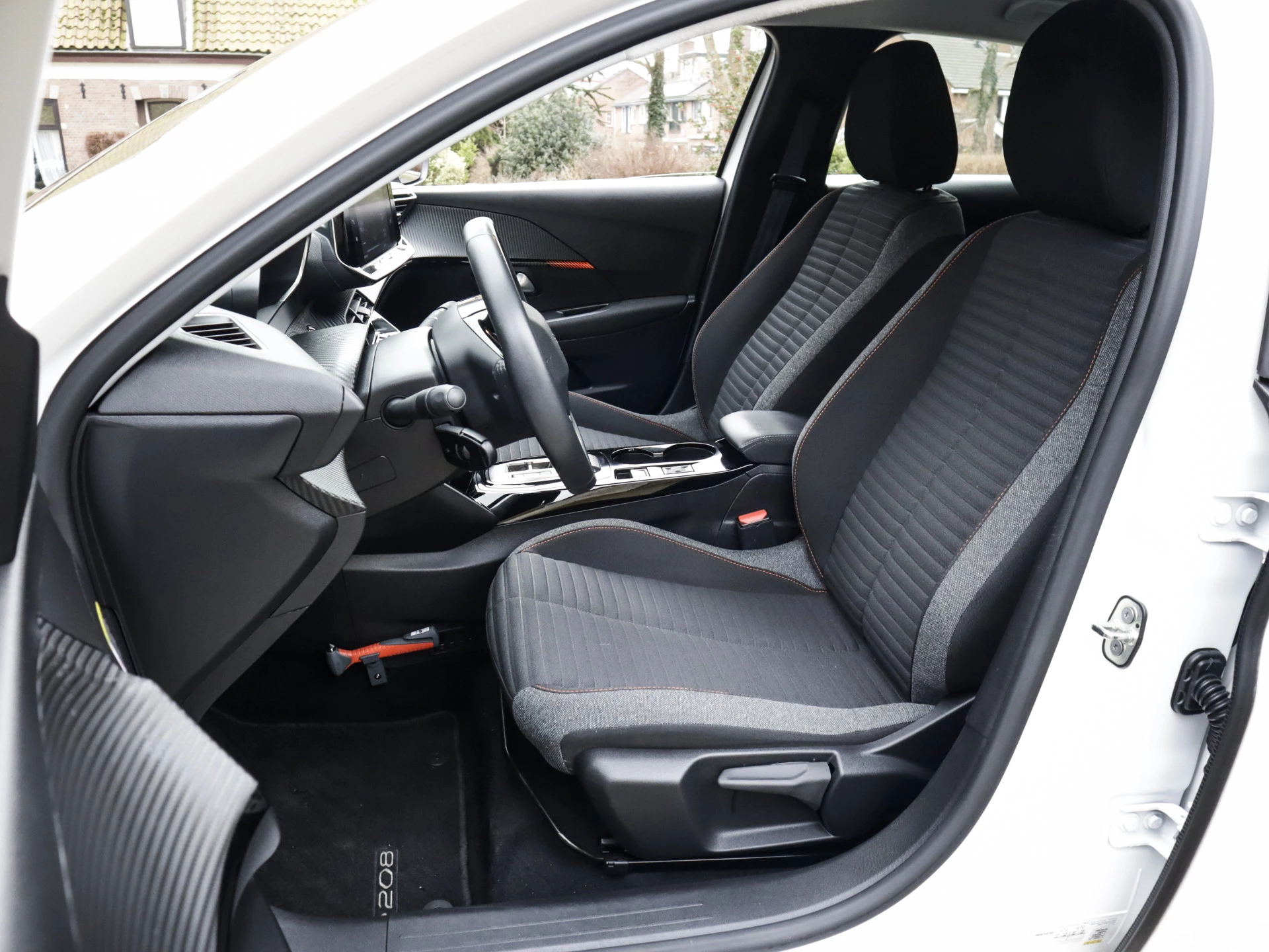 Hoofdafbeelding Peugeot e-208