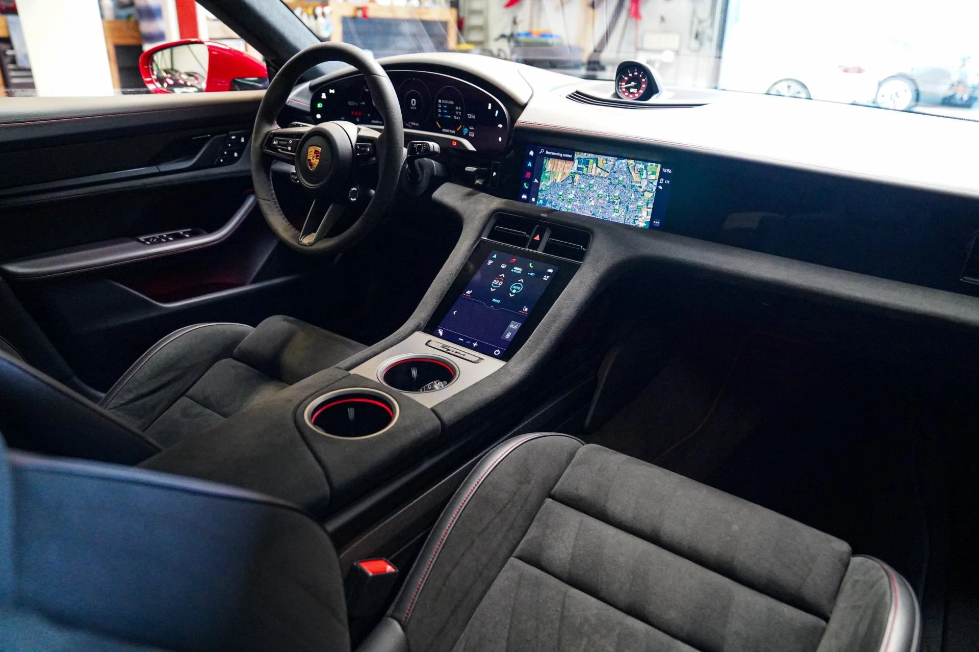 Hoofdafbeelding Porsche Taycan