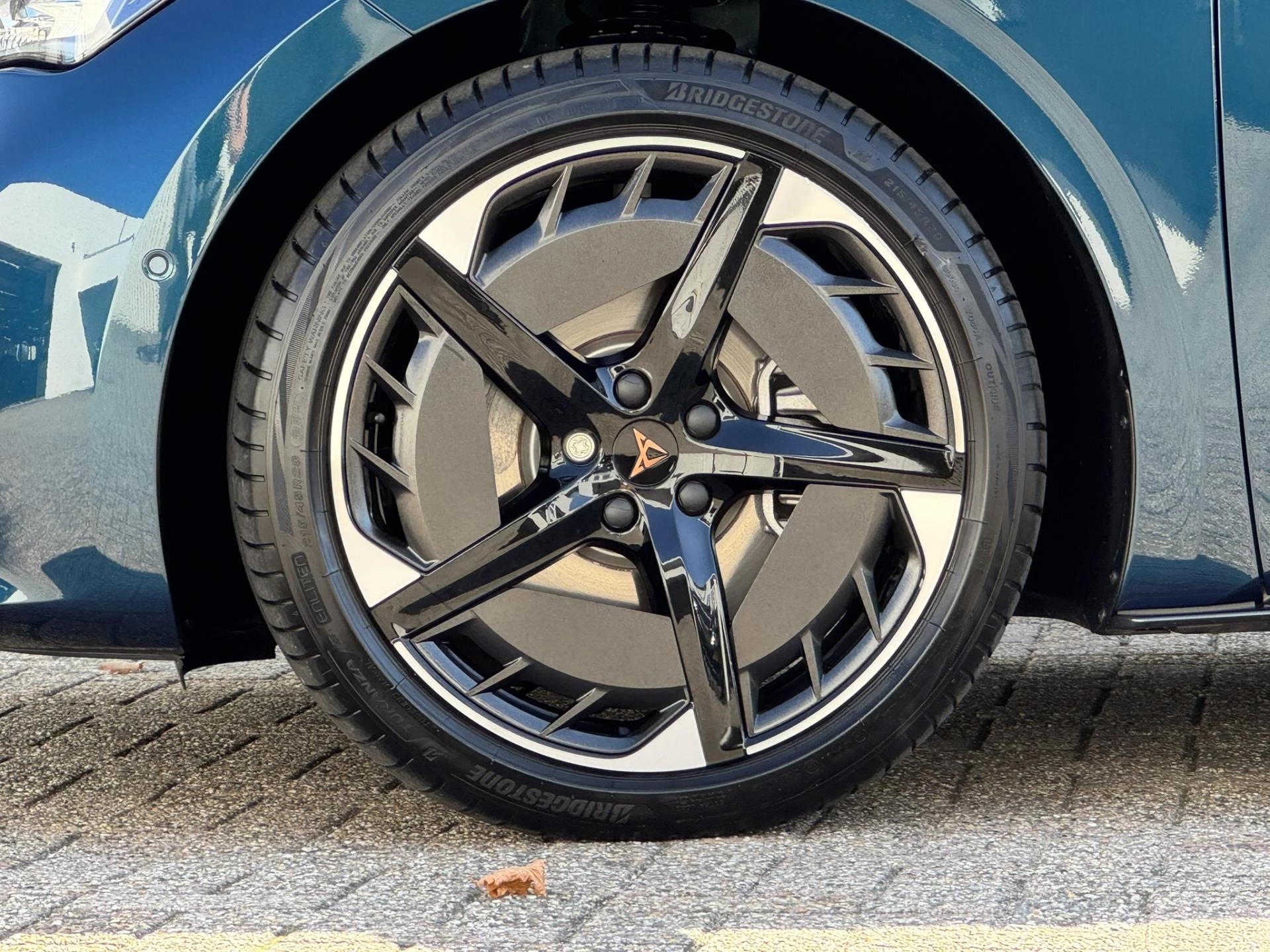 Hoofdafbeelding CUPRA Born