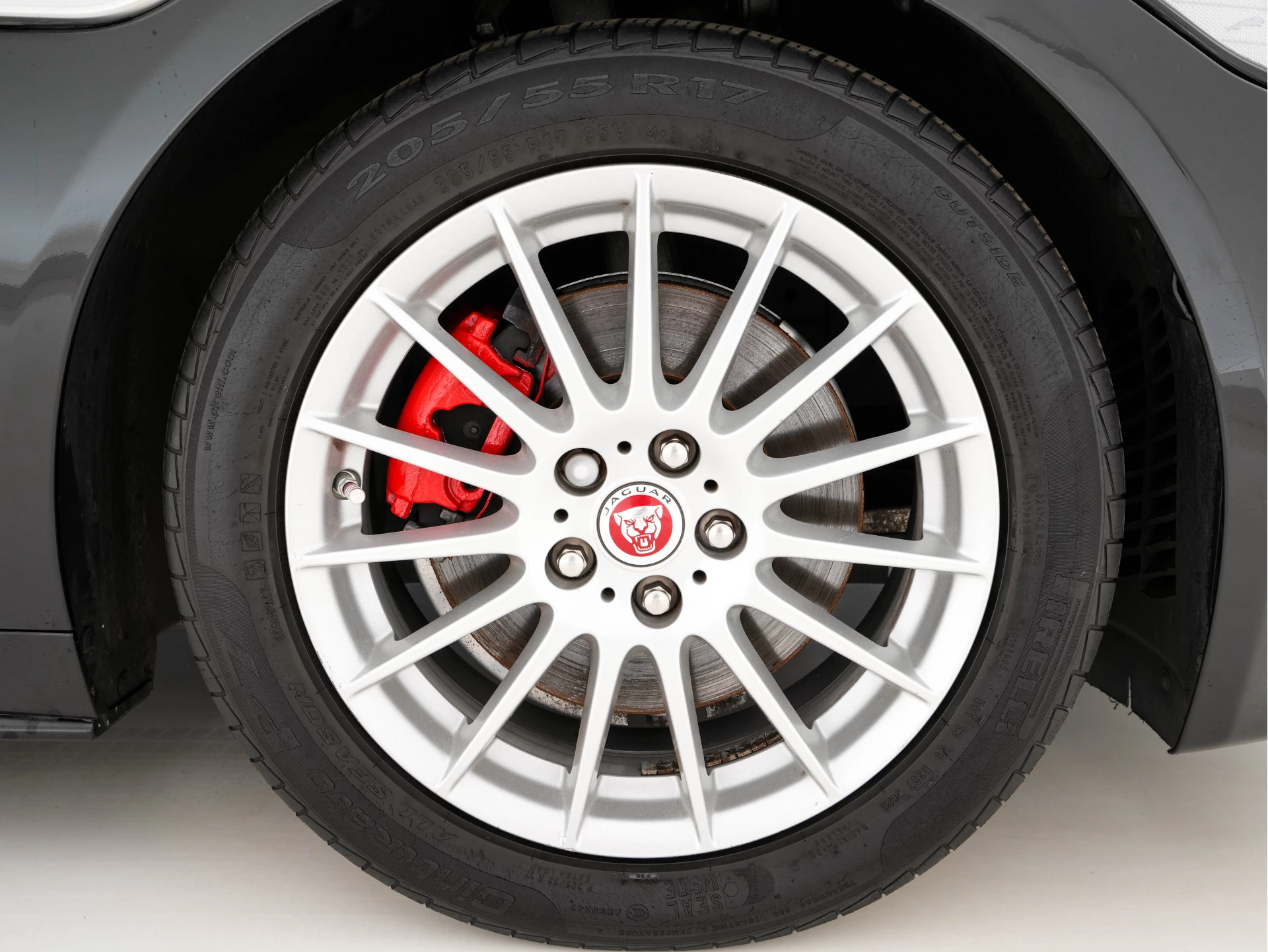 Hoofdafbeelding Jaguar XE
