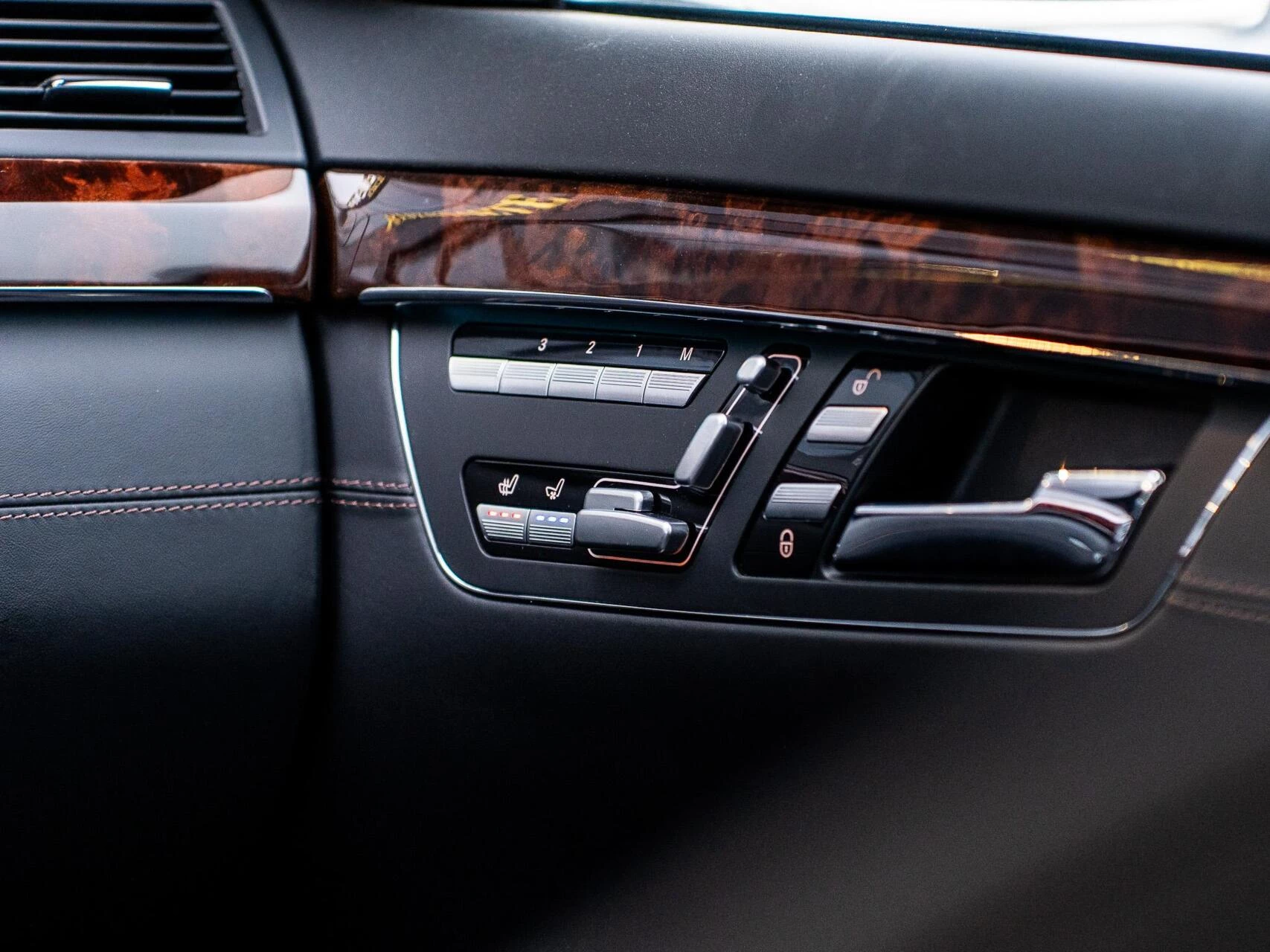 Hoofdafbeelding Mercedes-Benz S-Klasse