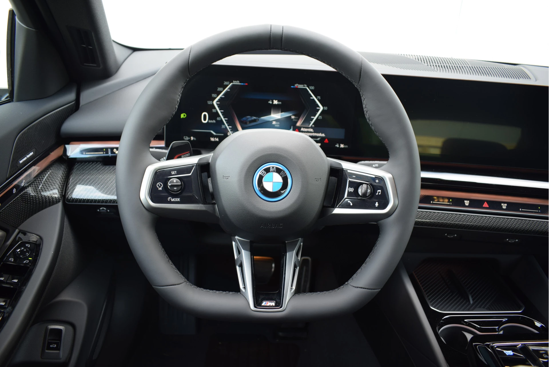 Hoofdafbeelding BMW i5