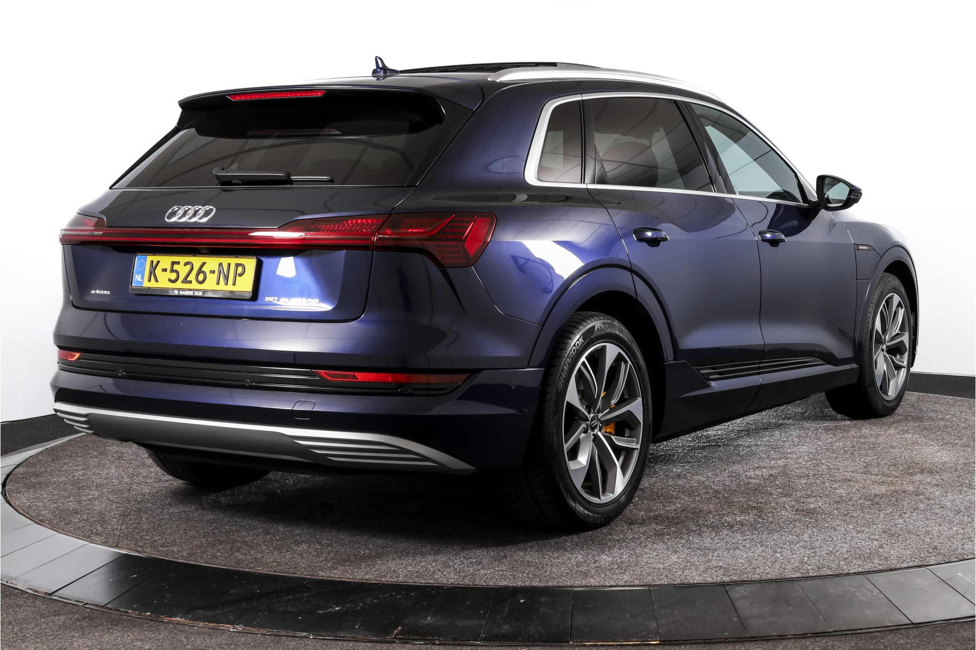 Hoofdafbeelding Audi e-tron