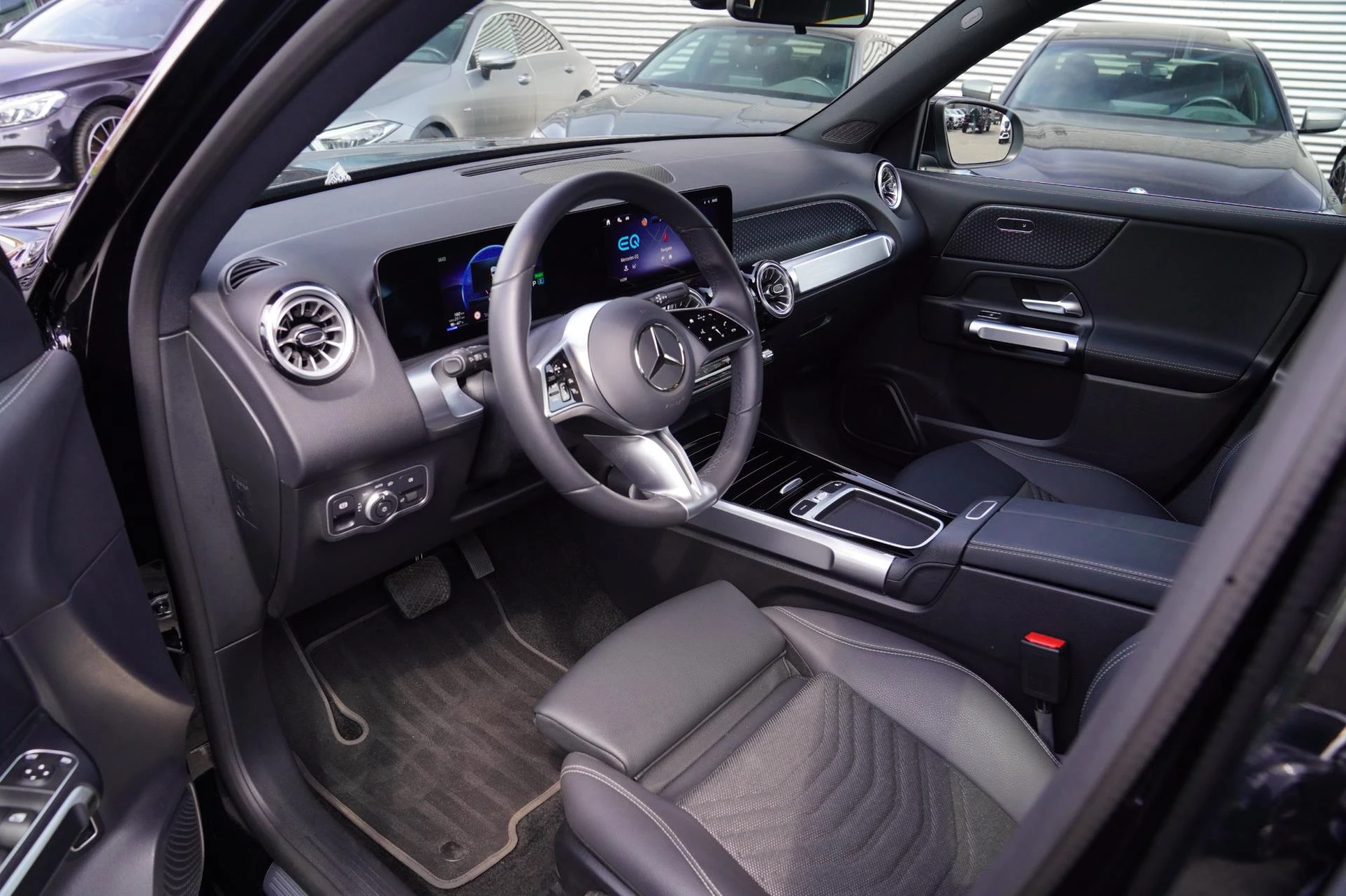 Hoofdafbeelding Mercedes-Benz EQB