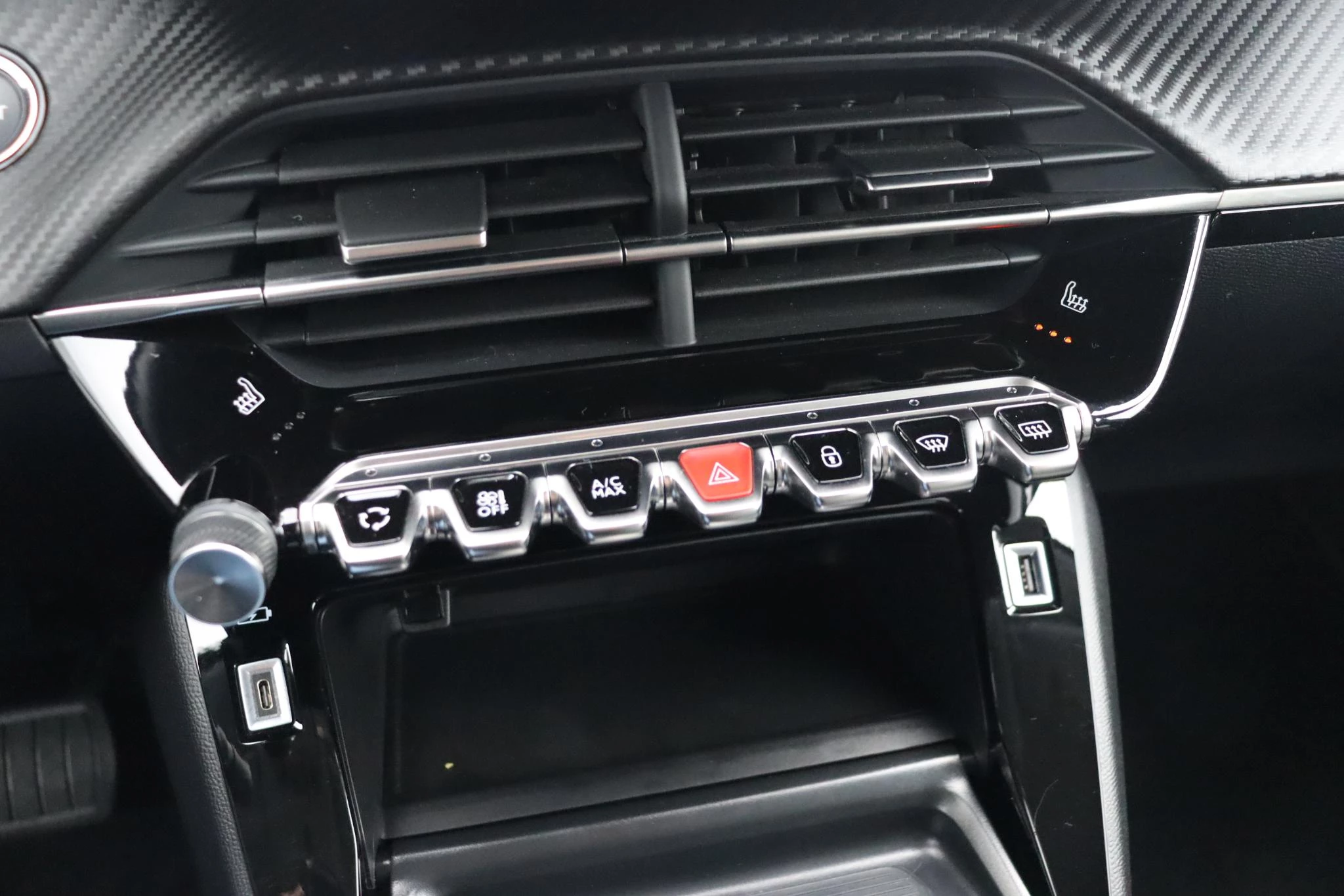Hoofdafbeelding Peugeot e-208