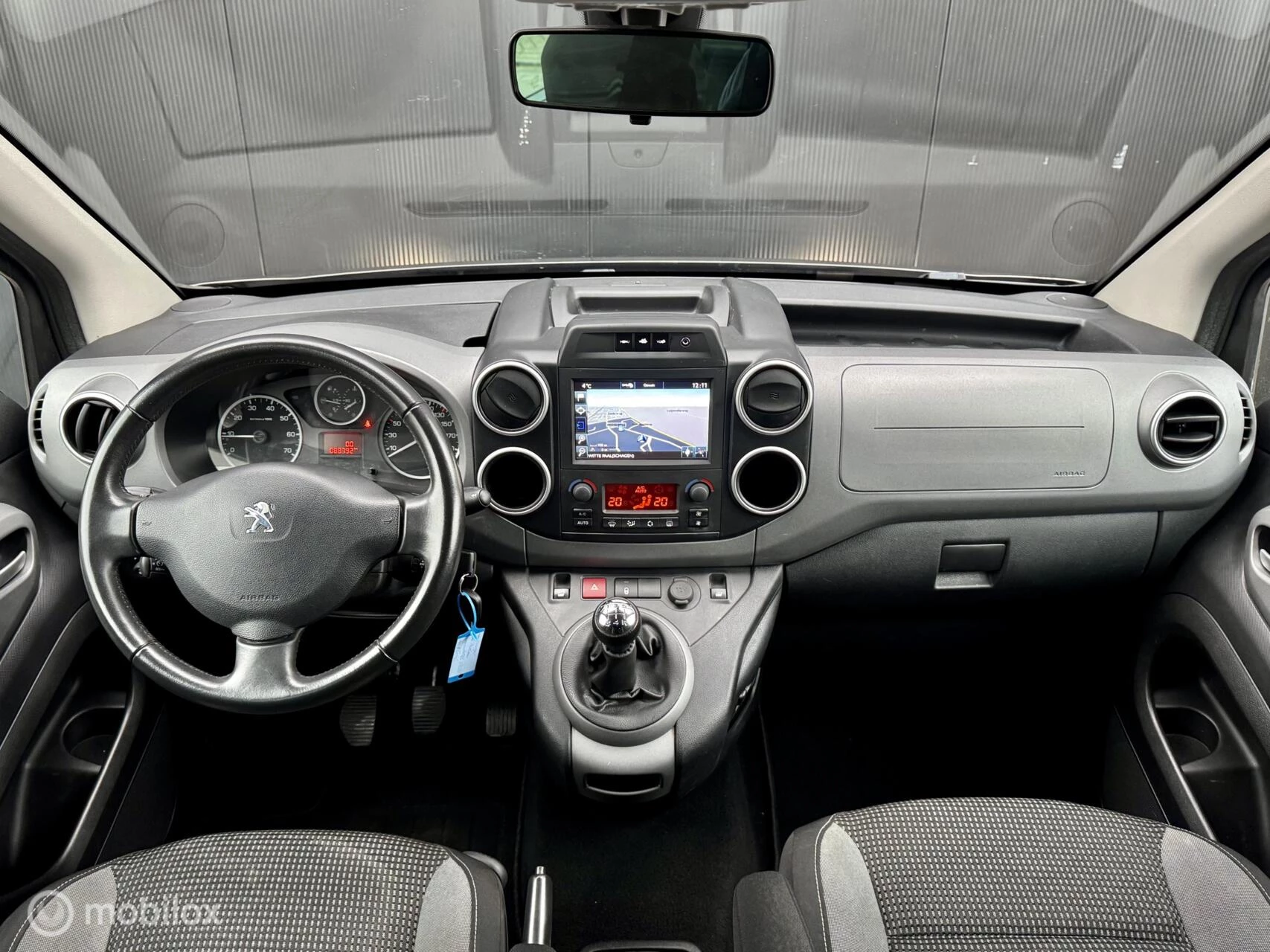 Hoofdafbeelding Peugeot Partner