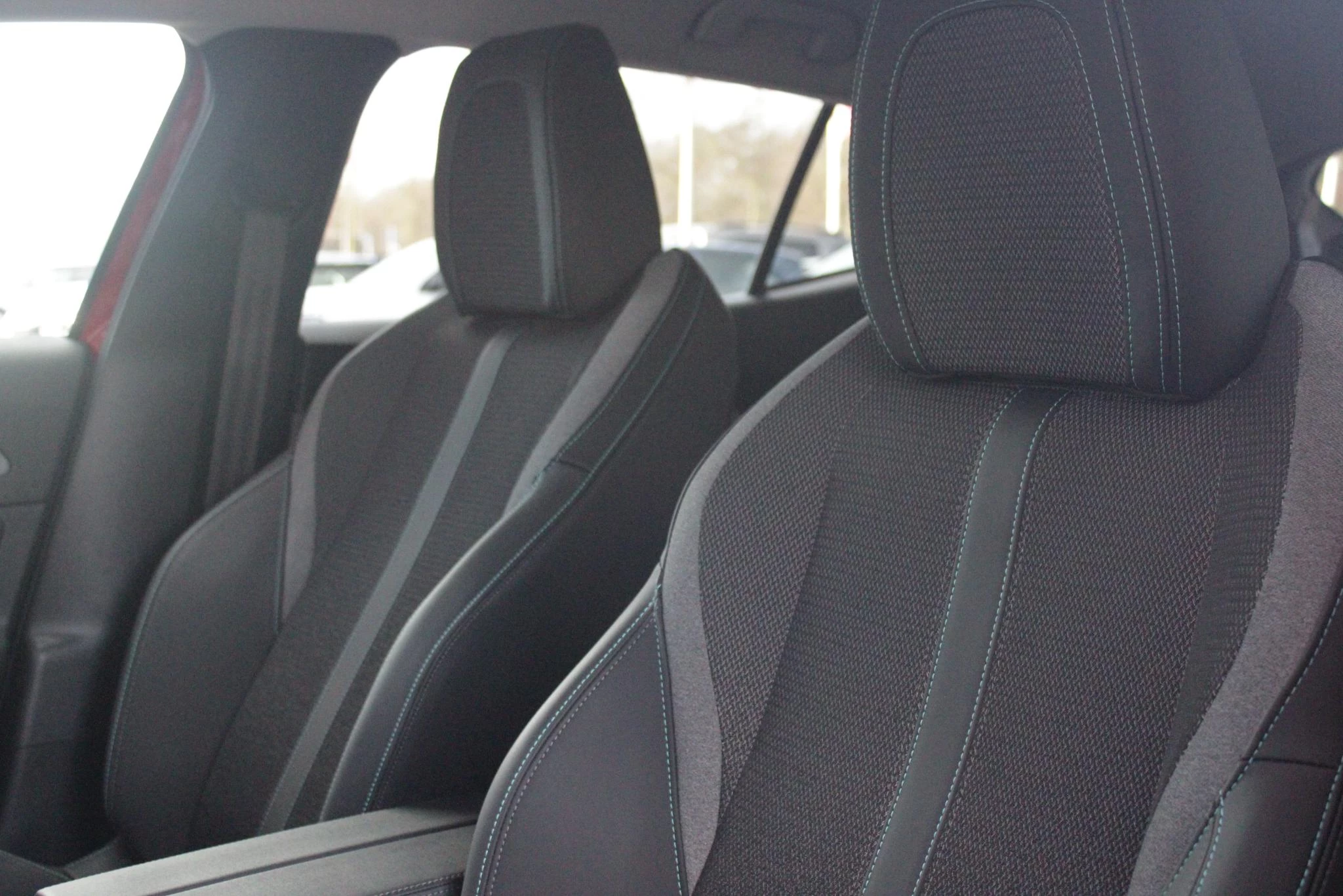 Hoofdafbeelding Peugeot 408