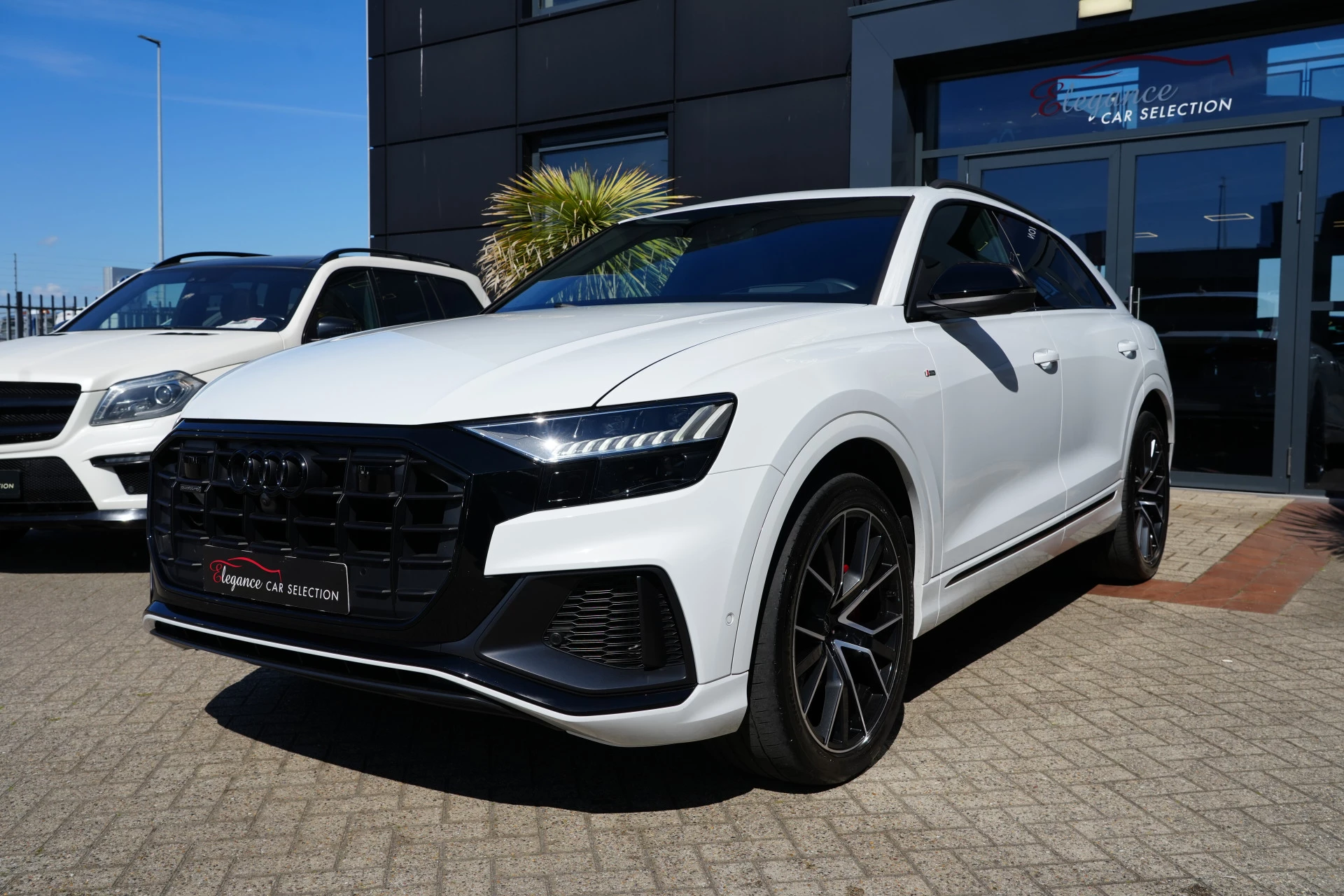 Hoofdafbeelding Audi Q8
