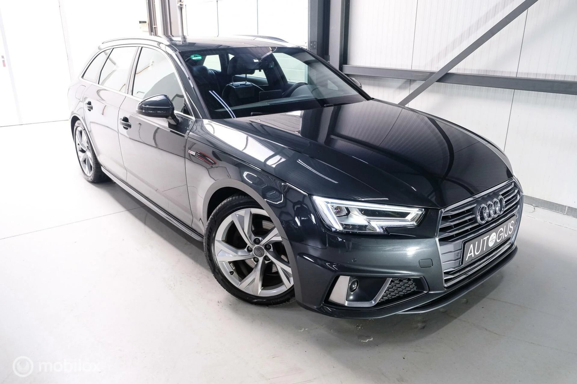 Hoofdafbeelding Audi A4