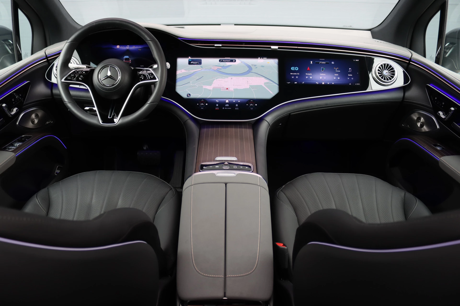 Hoofdafbeelding Mercedes-Benz EQS