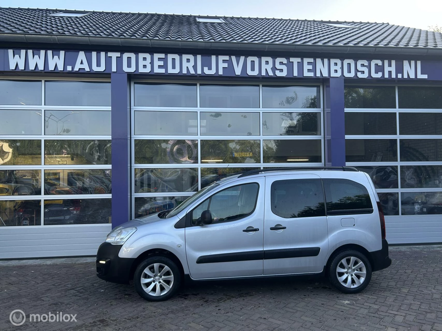 Hoofdafbeelding Peugeot Partner