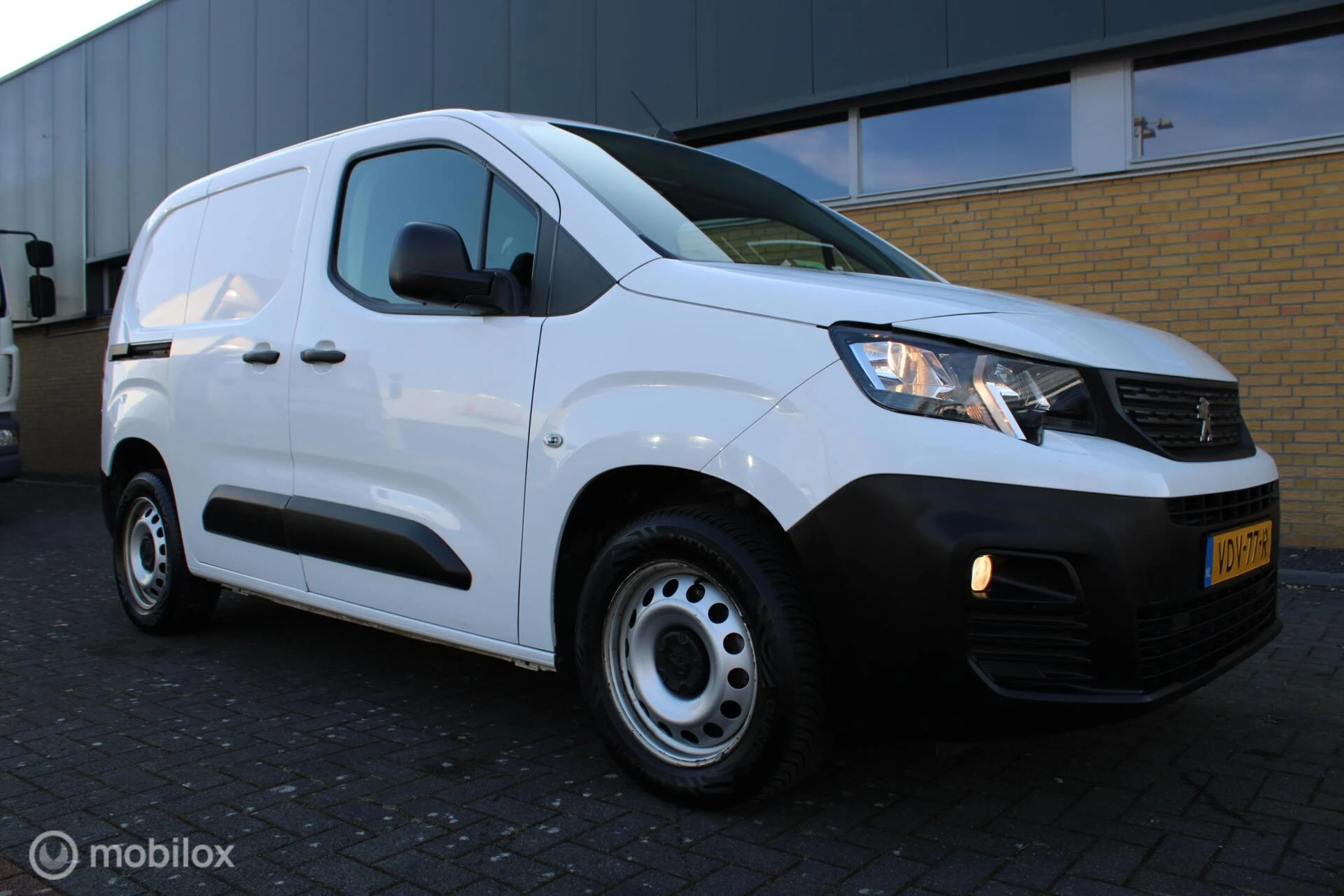 Hoofdafbeelding Peugeot Partner