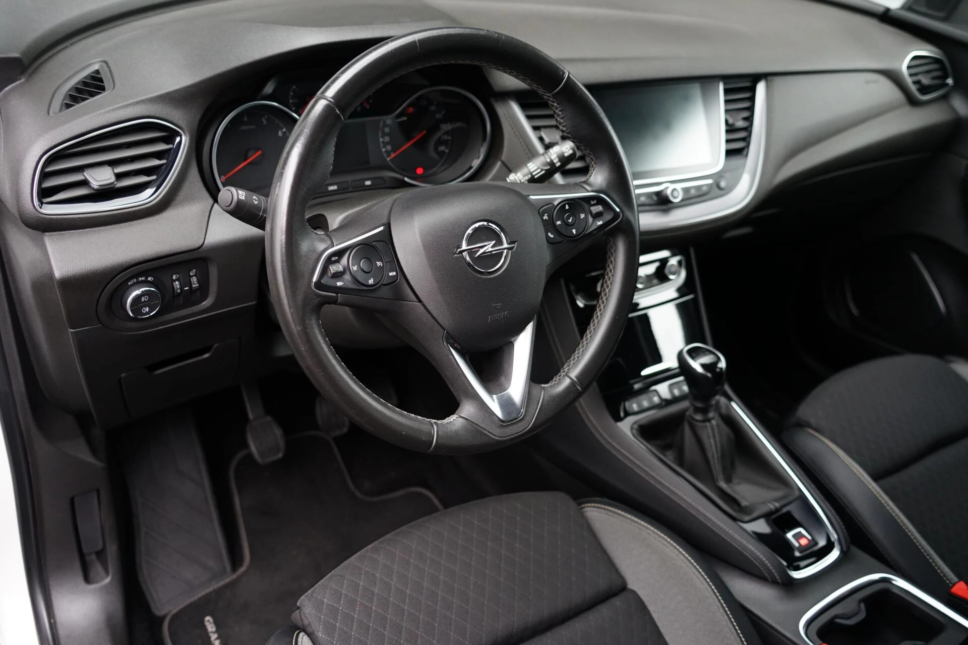 Hoofdafbeelding Opel Grandland X