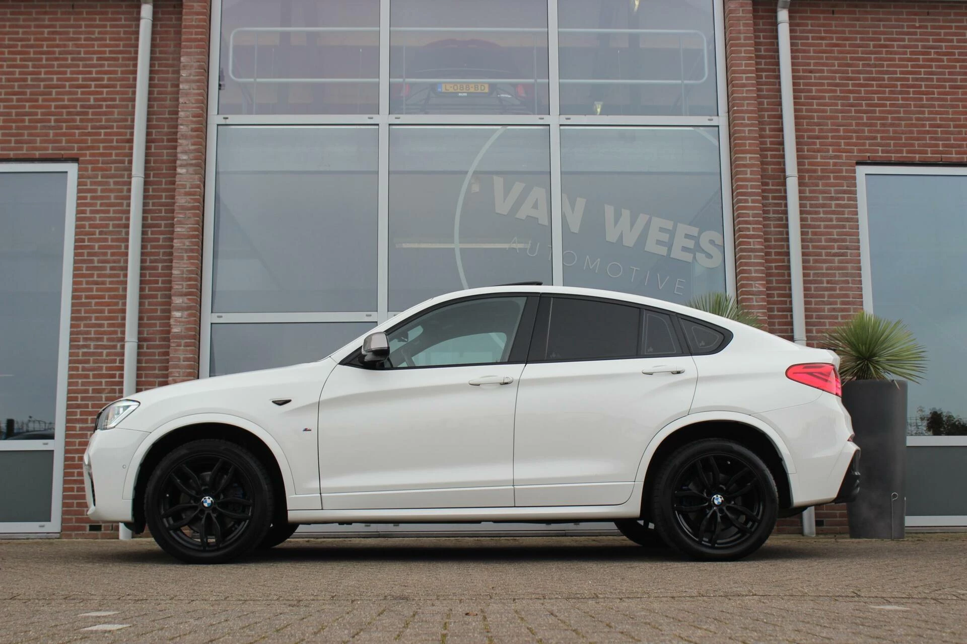 Hoofdafbeelding BMW X4