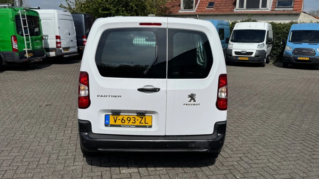 Hoofdafbeelding Peugeot Partner