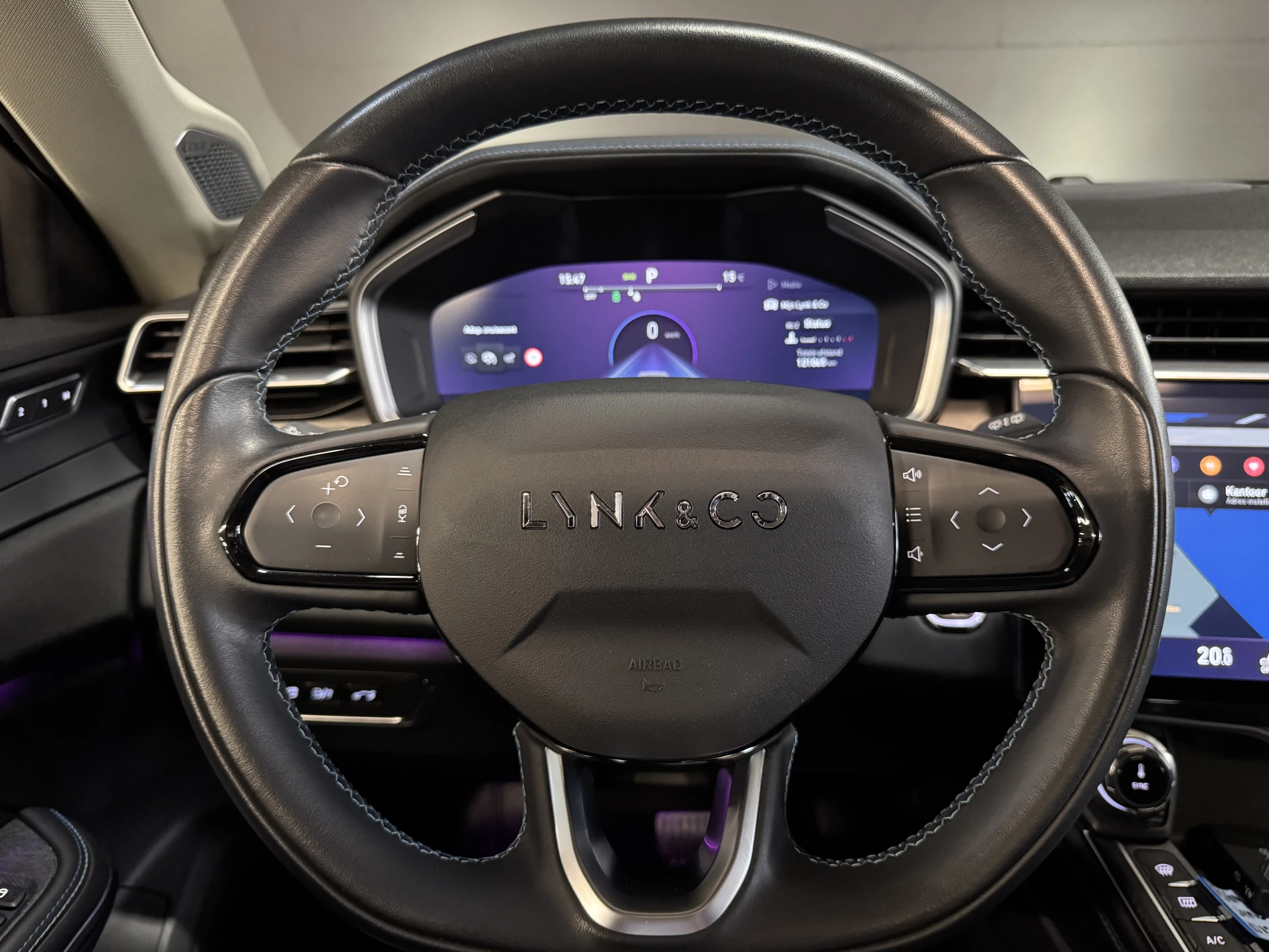 Hoofdafbeelding Lynk & Co 01