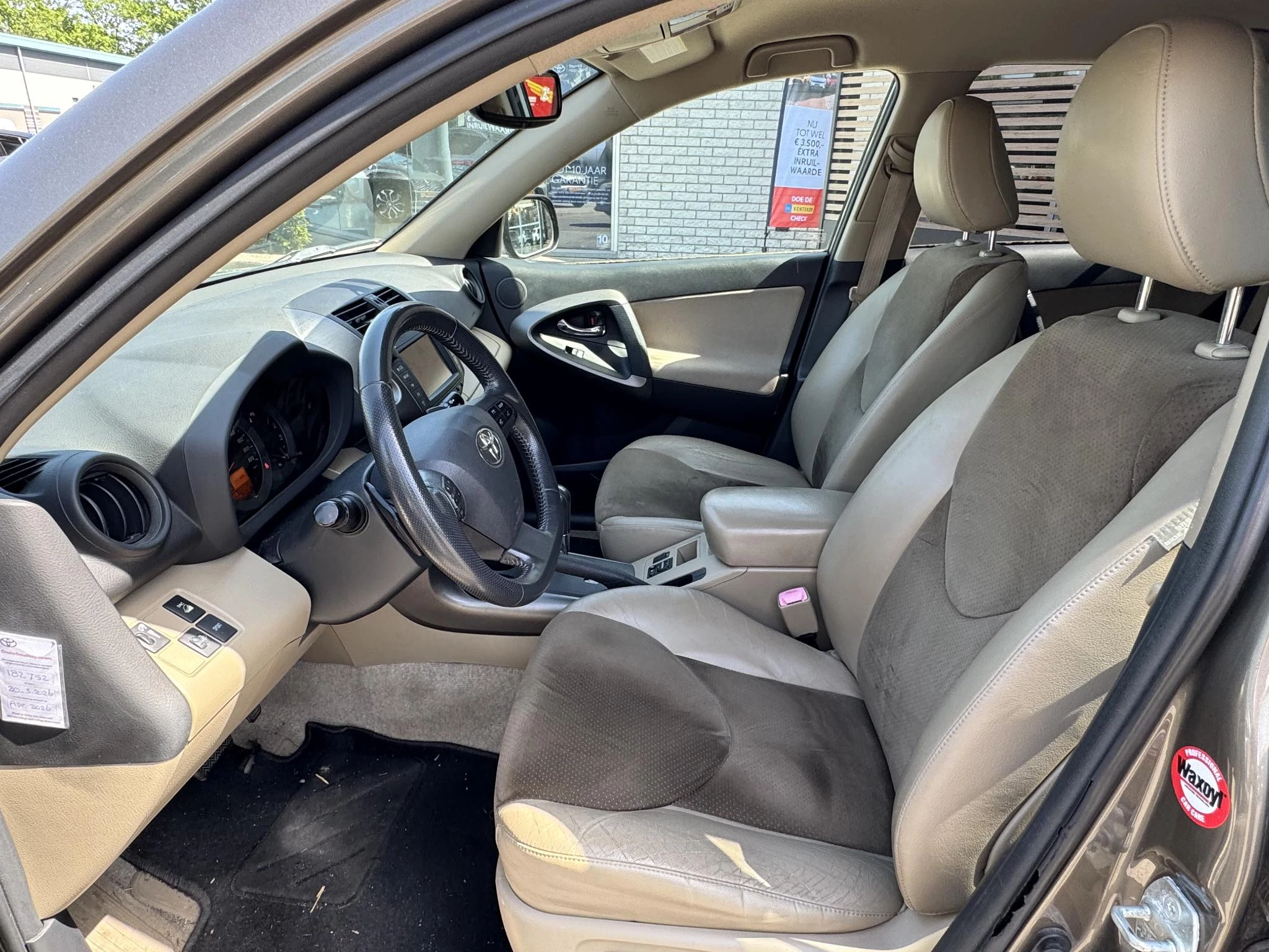 Hoofdafbeelding Toyota RAV4