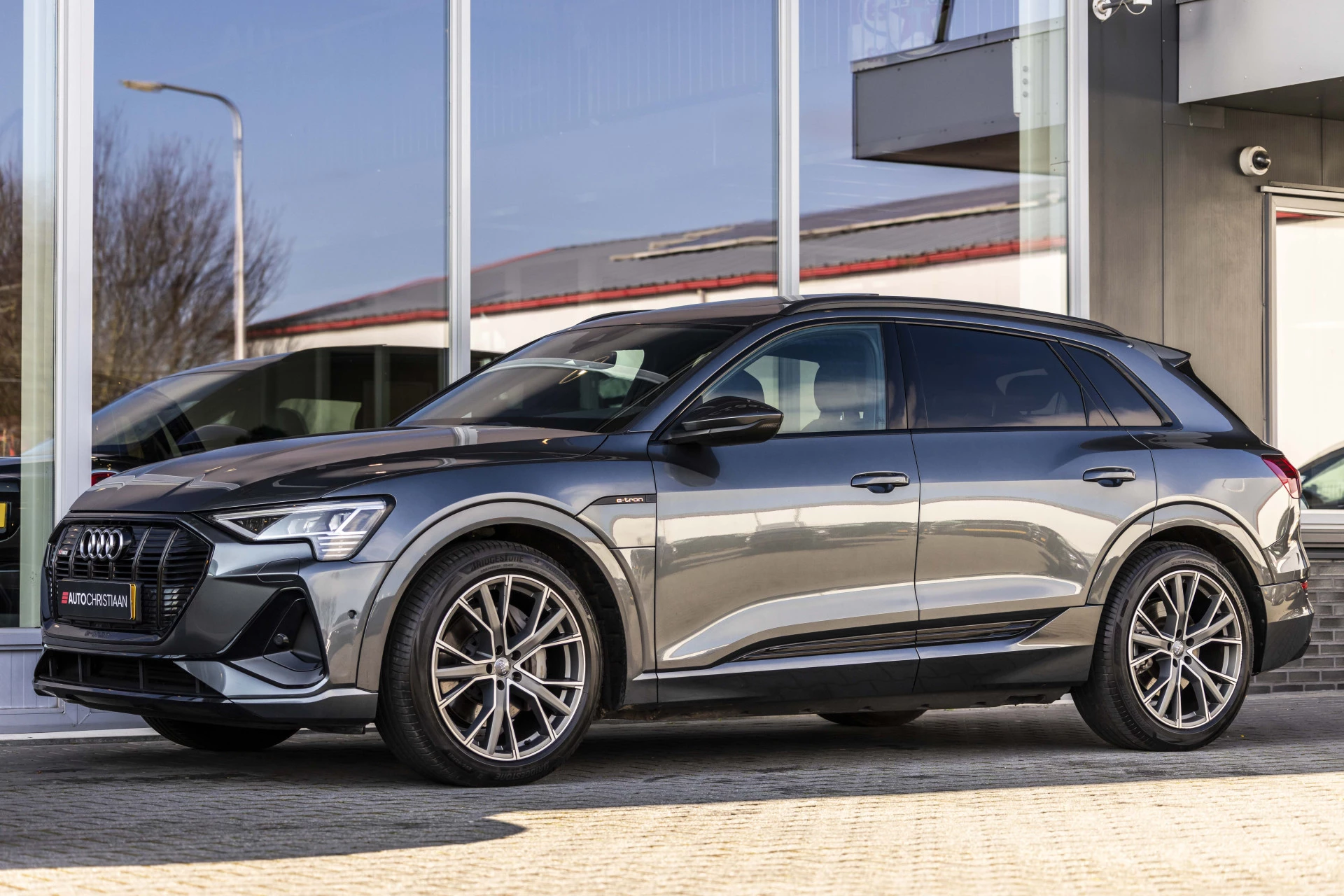 Hoofdafbeelding Audi e-tron