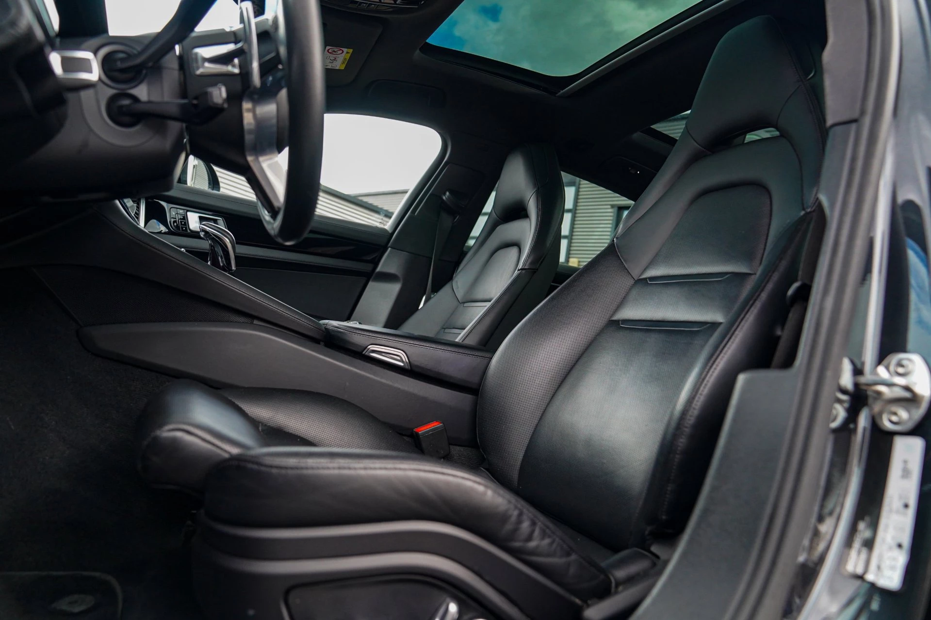 Hoofdafbeelding Porsche Panamera