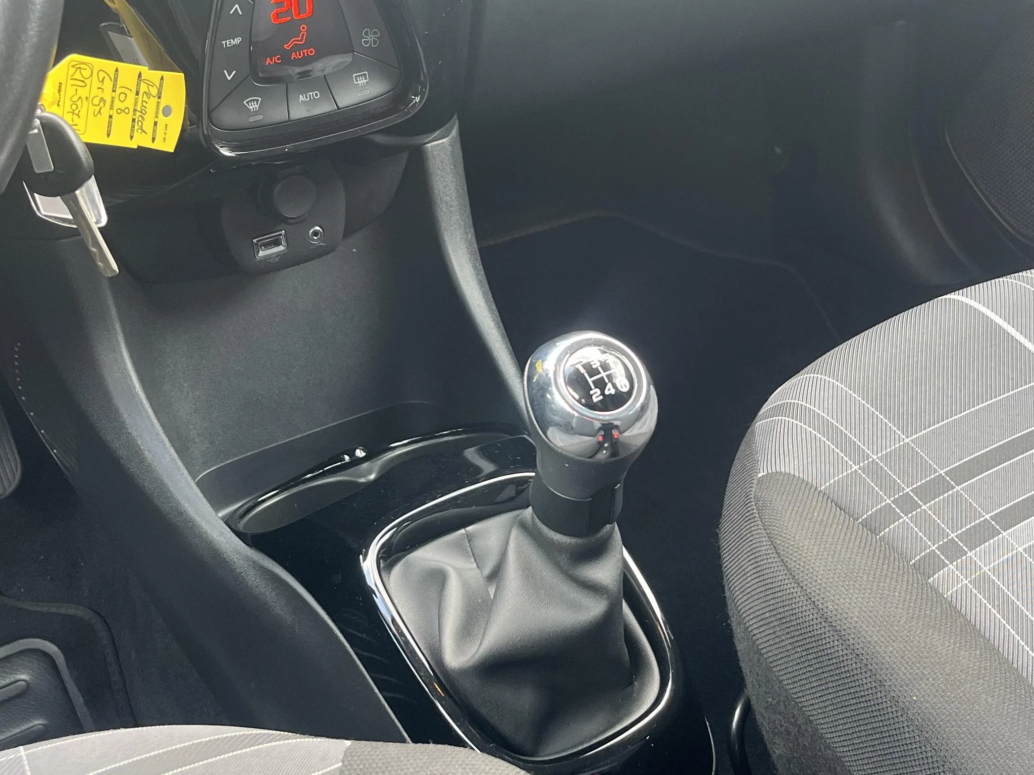 Hoofdafbeelding Peugeot 108