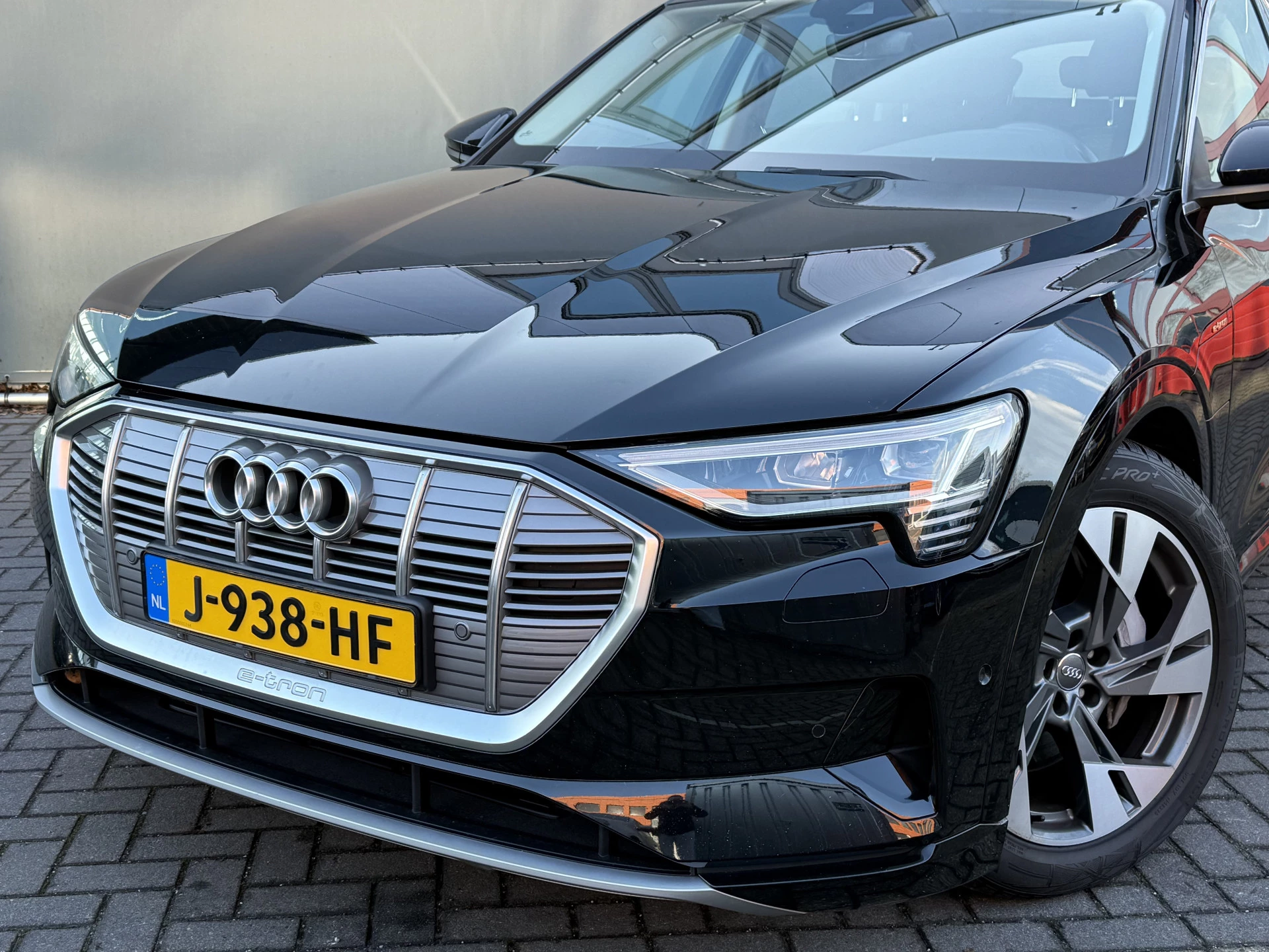 Hoofdafbeelding Audi e-tron