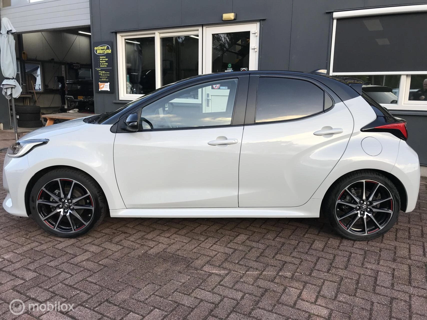 Hoofdafbeelding Toyota Yaris
