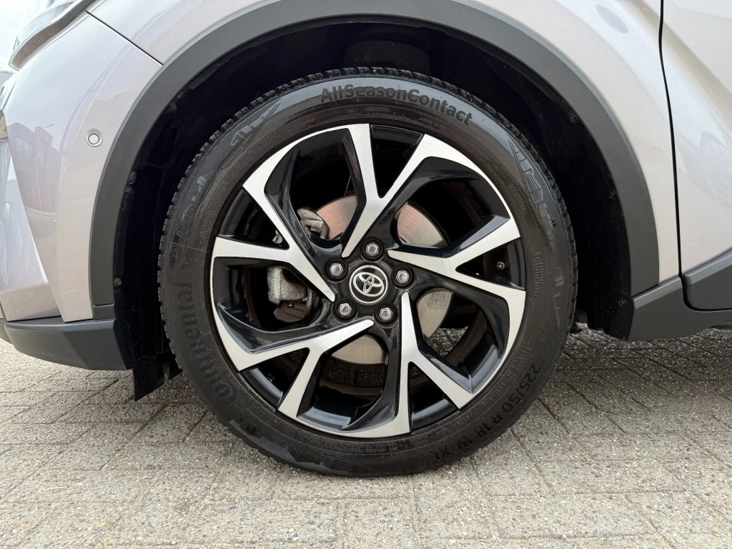 Hoofdafbeelding Toyota C-HR