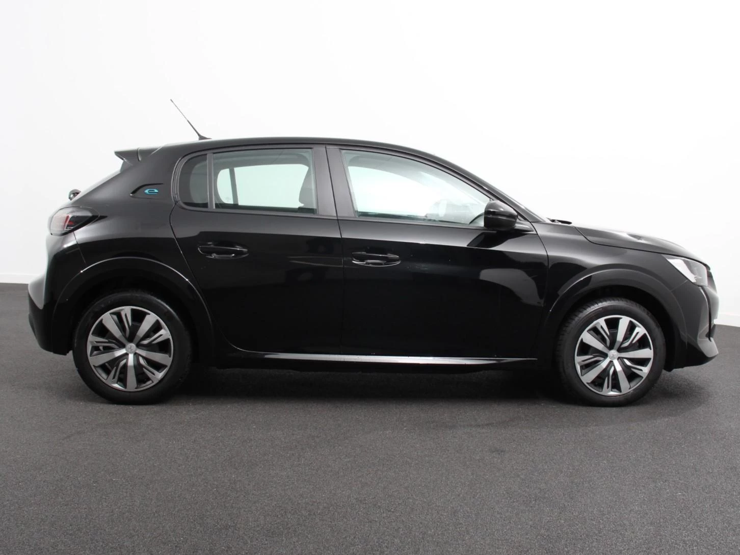 Hoofdafbeelding Peugeot e-208